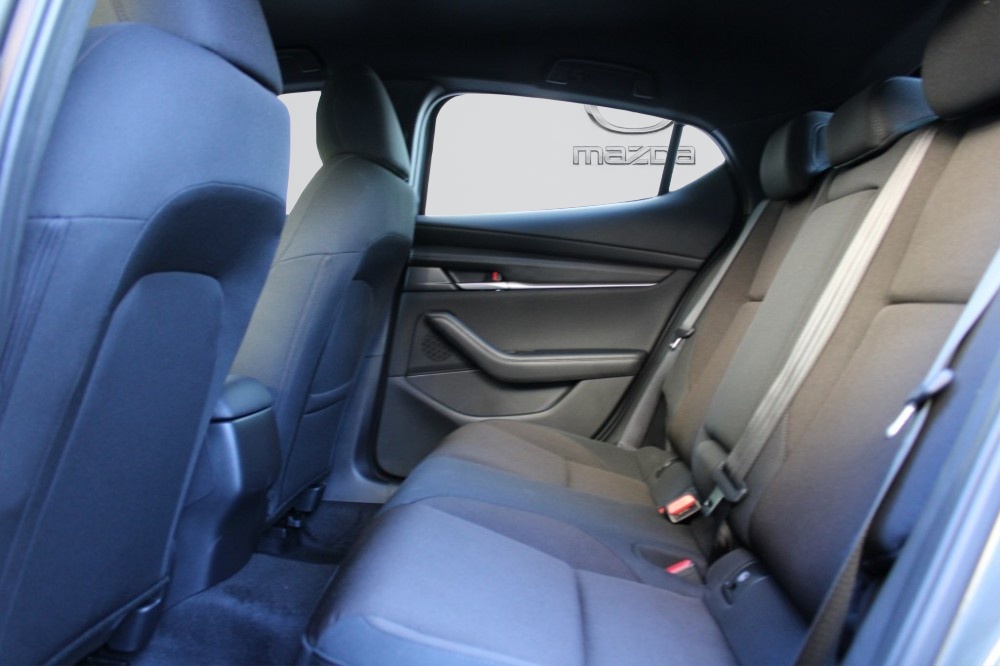 MAZDA 3 Hatchback SKYACTIV-G M Hybrid 140 Centre Line Automat-image-5