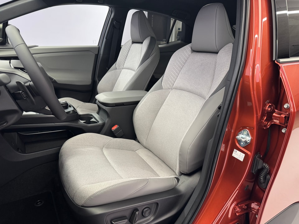 C-HR+ Electric 77 kWh Premium AWD 22 kW OBC