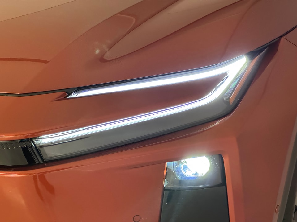 C-HR+ Electric 77 kWh Premium AWD 22 kW OBC