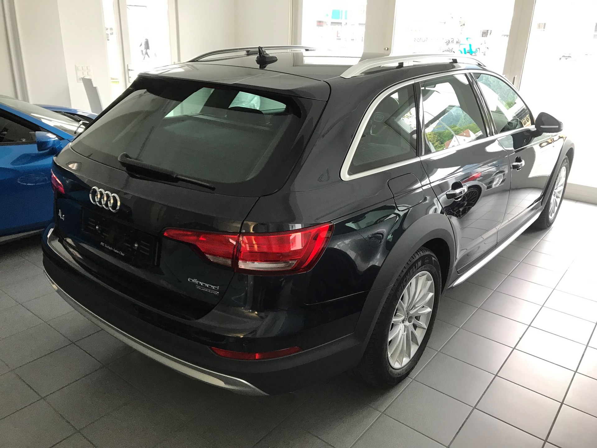 AUDI A4 allroad 2.0 TDI quattro S-tronic-image-5