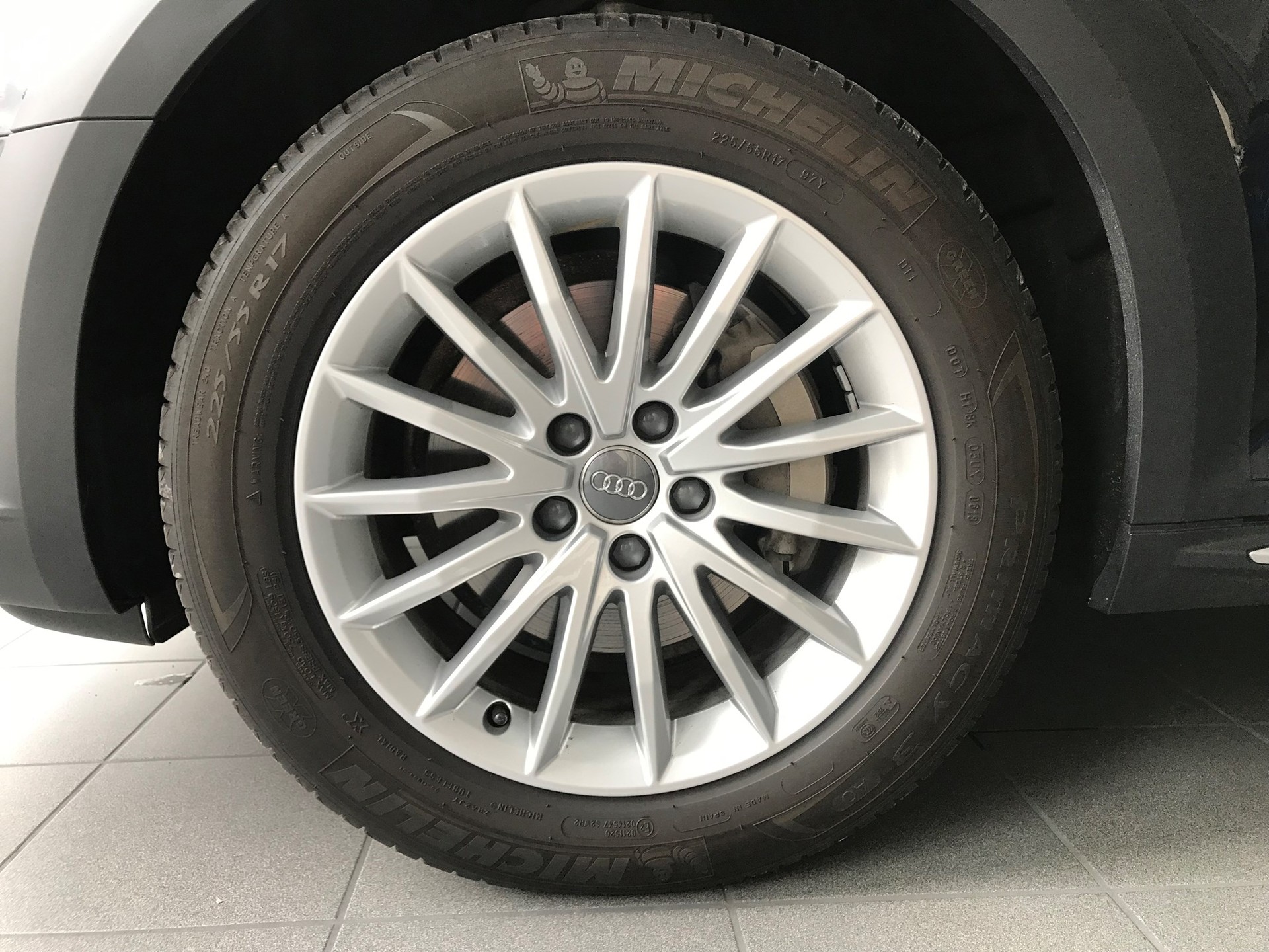 AUDI A4 allroad 2.0 TDI quattro S-tronic-image-7