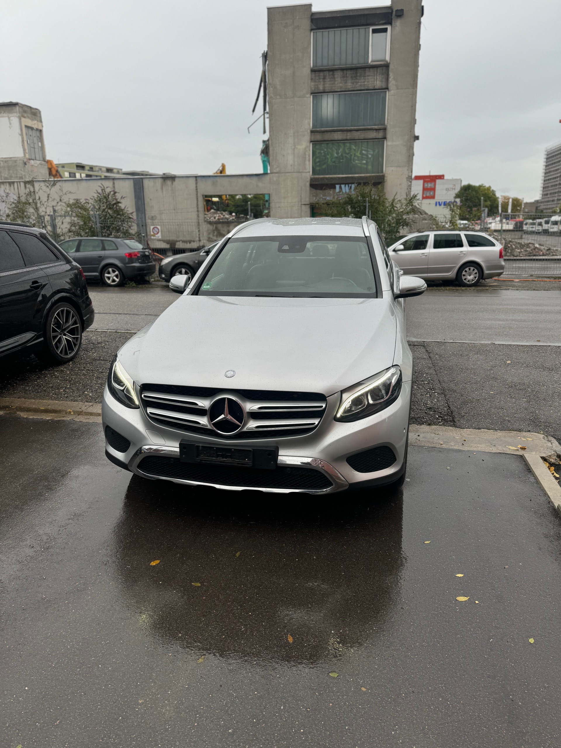 MERCEDES-BENZ Glc250