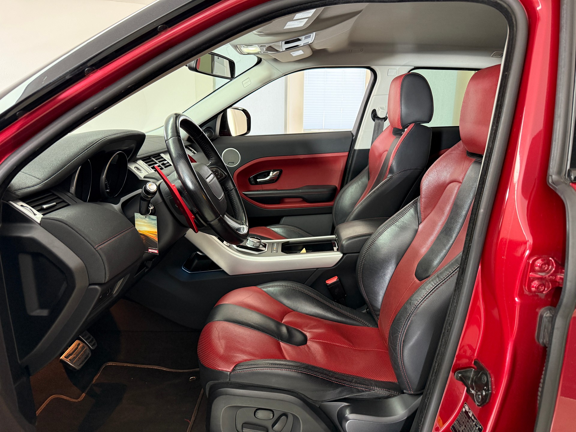 LAND ROVER Range Rover Evoque 2.0 Si4 Dynamic Spirit  AT6-showroom-element-3
