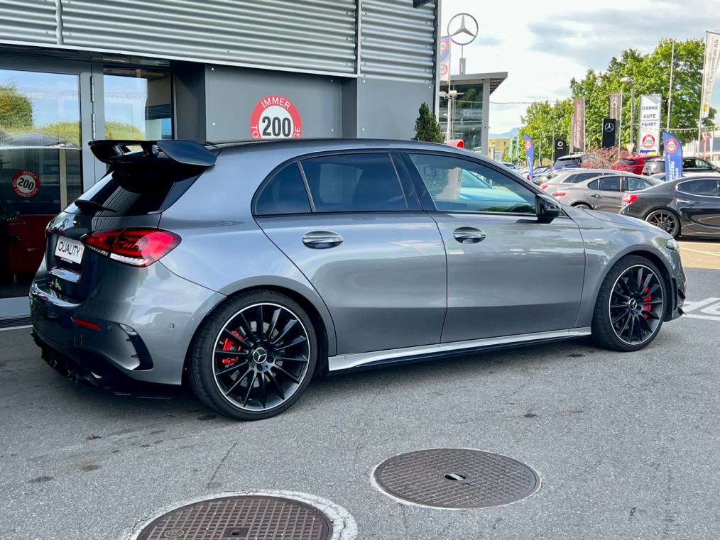 MERCEDES-BENZ A 35 AMG 4Matic Speedshift-showroom-element-2