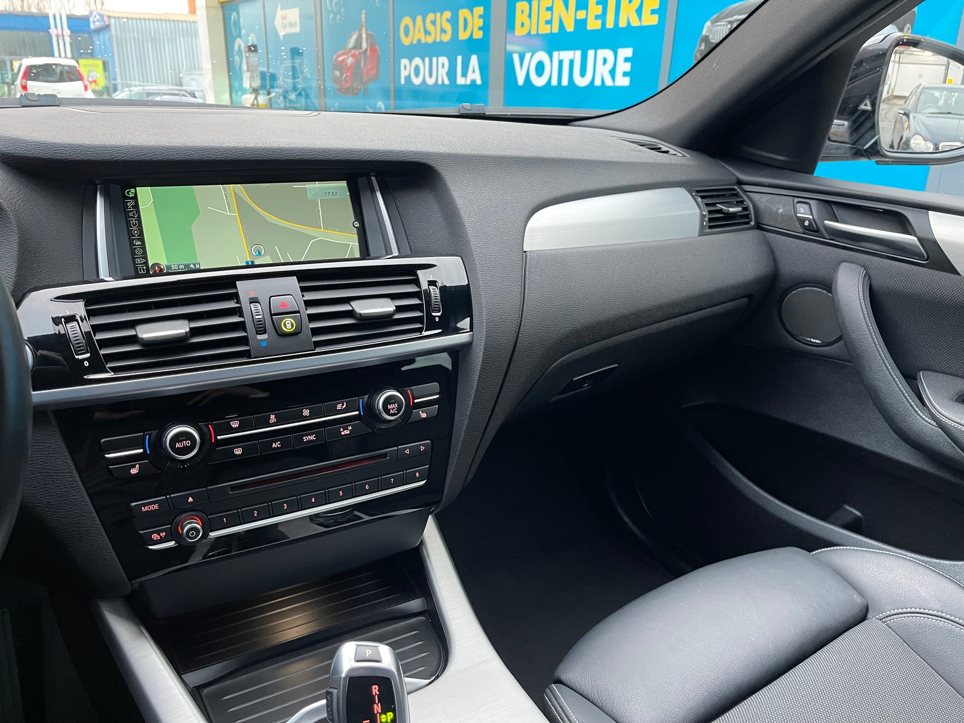 BMW X4 xDrive 20d Steptronic M Sport-image-9