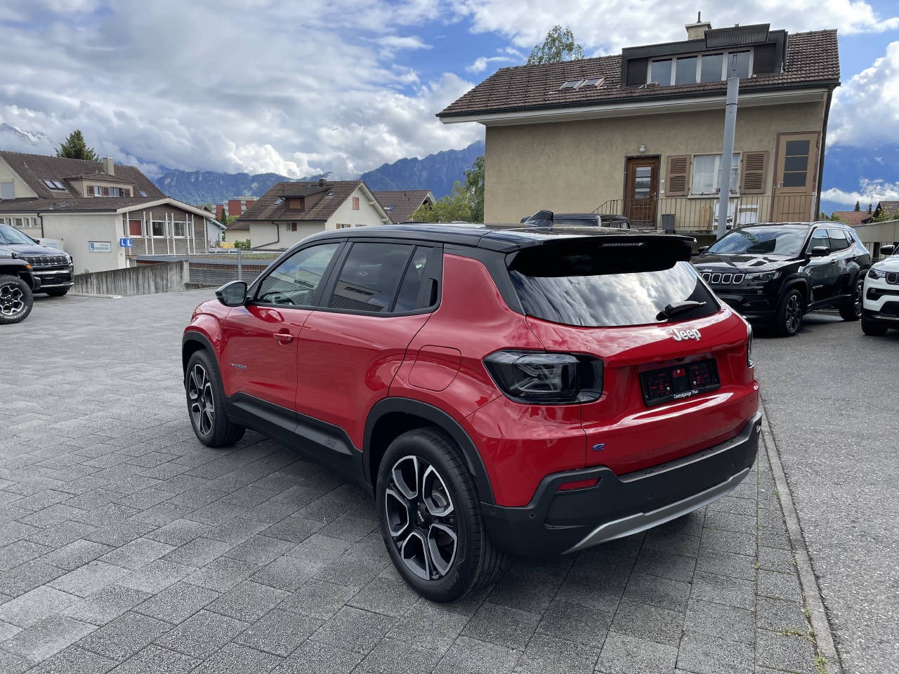 JEEP Avenger Summit-image-2