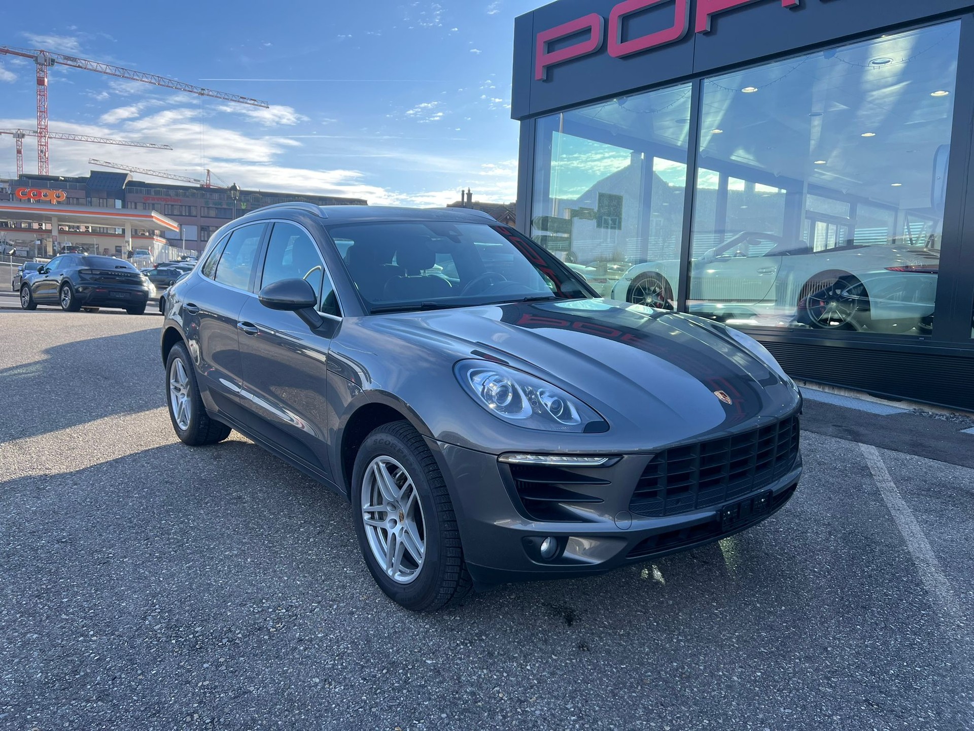 PORSCHE Macan S PDK-showroom-element-1