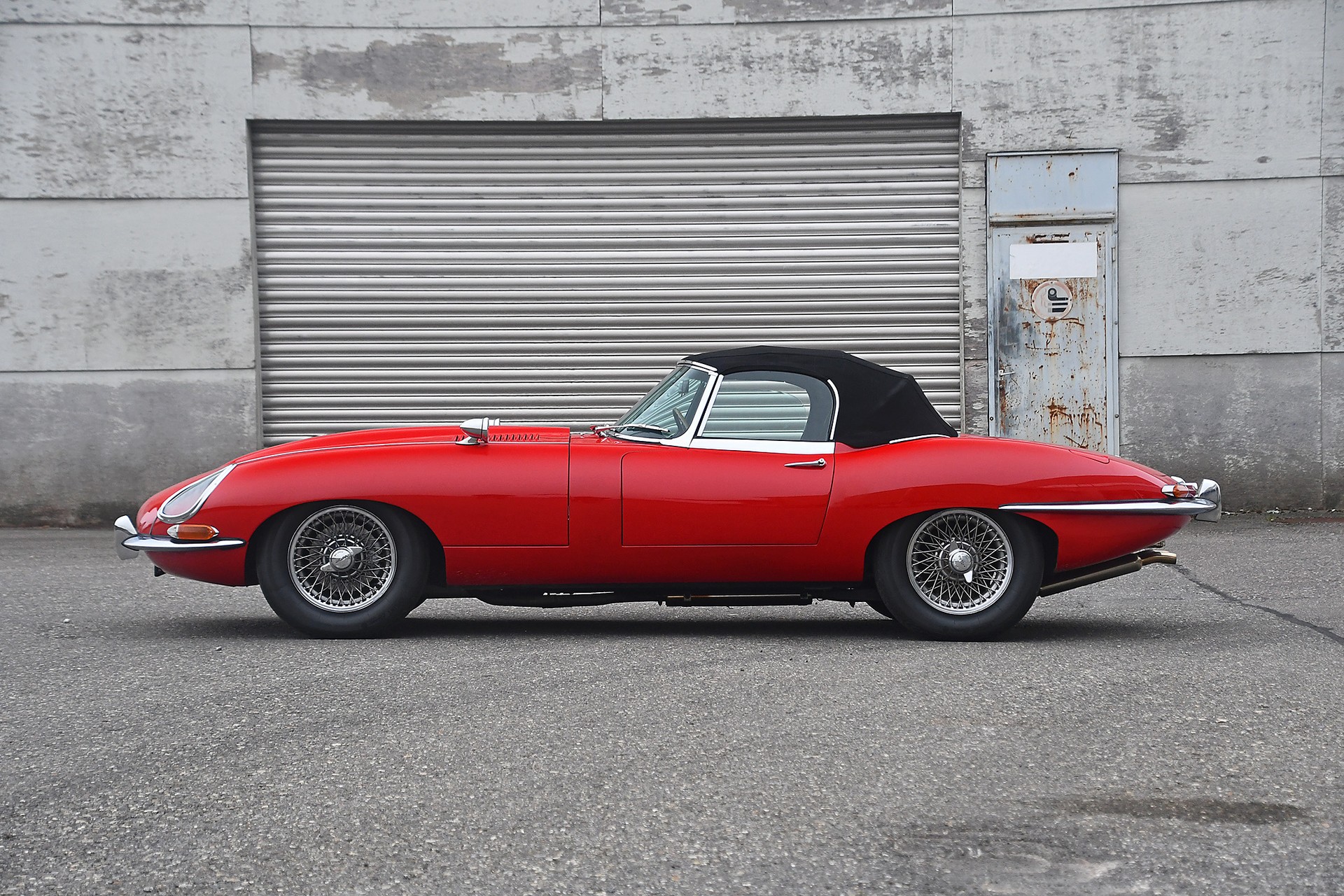 JAGUAR E-Type Series 1 3.8-litre Flat Floor Roadster-image-6