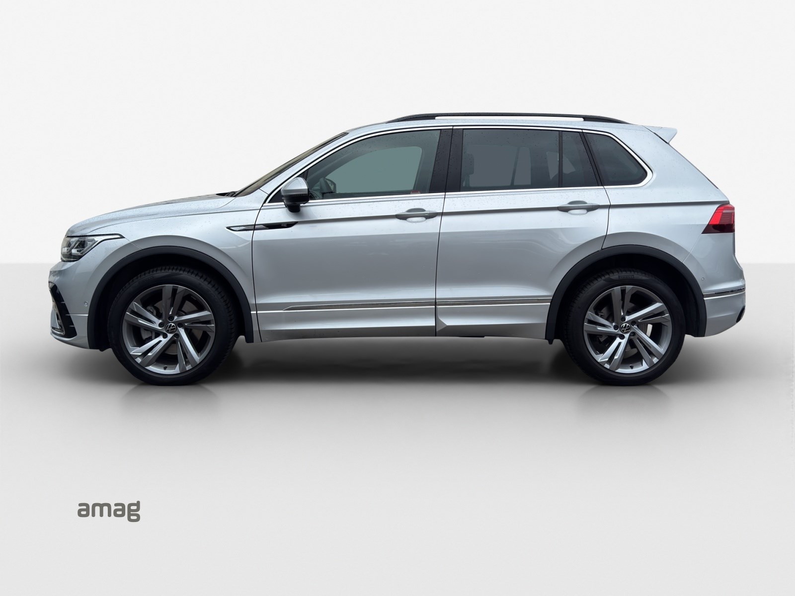 VW Tiguan 2.0TSI R-Line 4Motion DSG-showroom-element-1