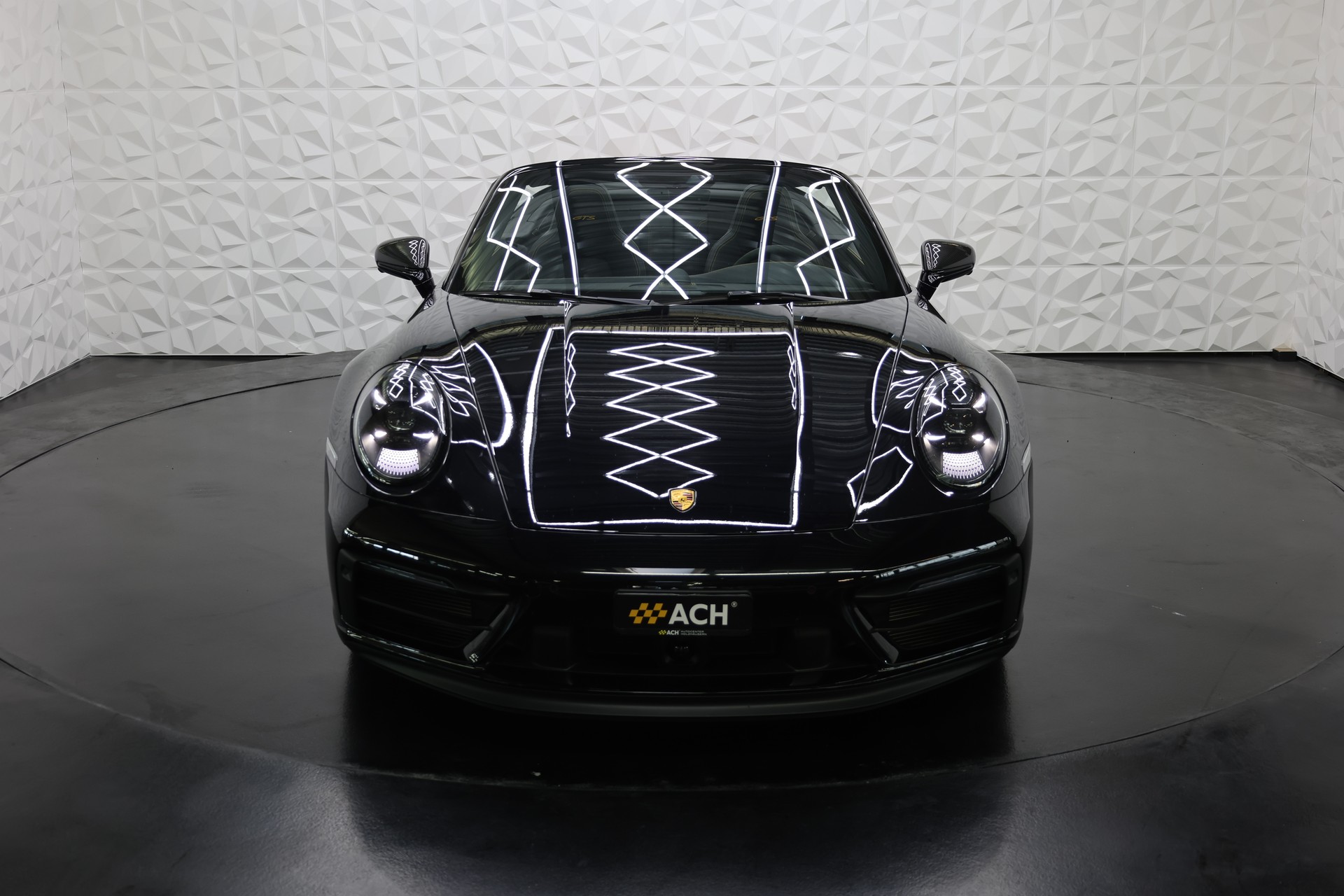 PORSCHE 911 Cabriolet 3.0 Carrera 4 GTS PDK-showroom-element-1