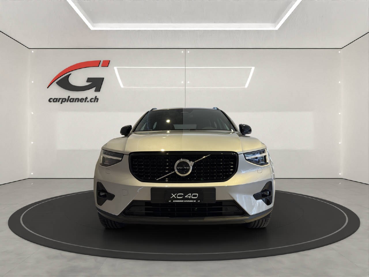 VOLVO XC40 2.0 B4 MH Ultra Dark-showroom-element-3