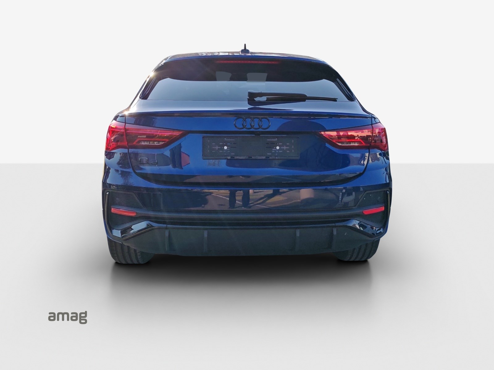 AUDI Q3 Sportback 35 TFSI S line-showroom-element-3