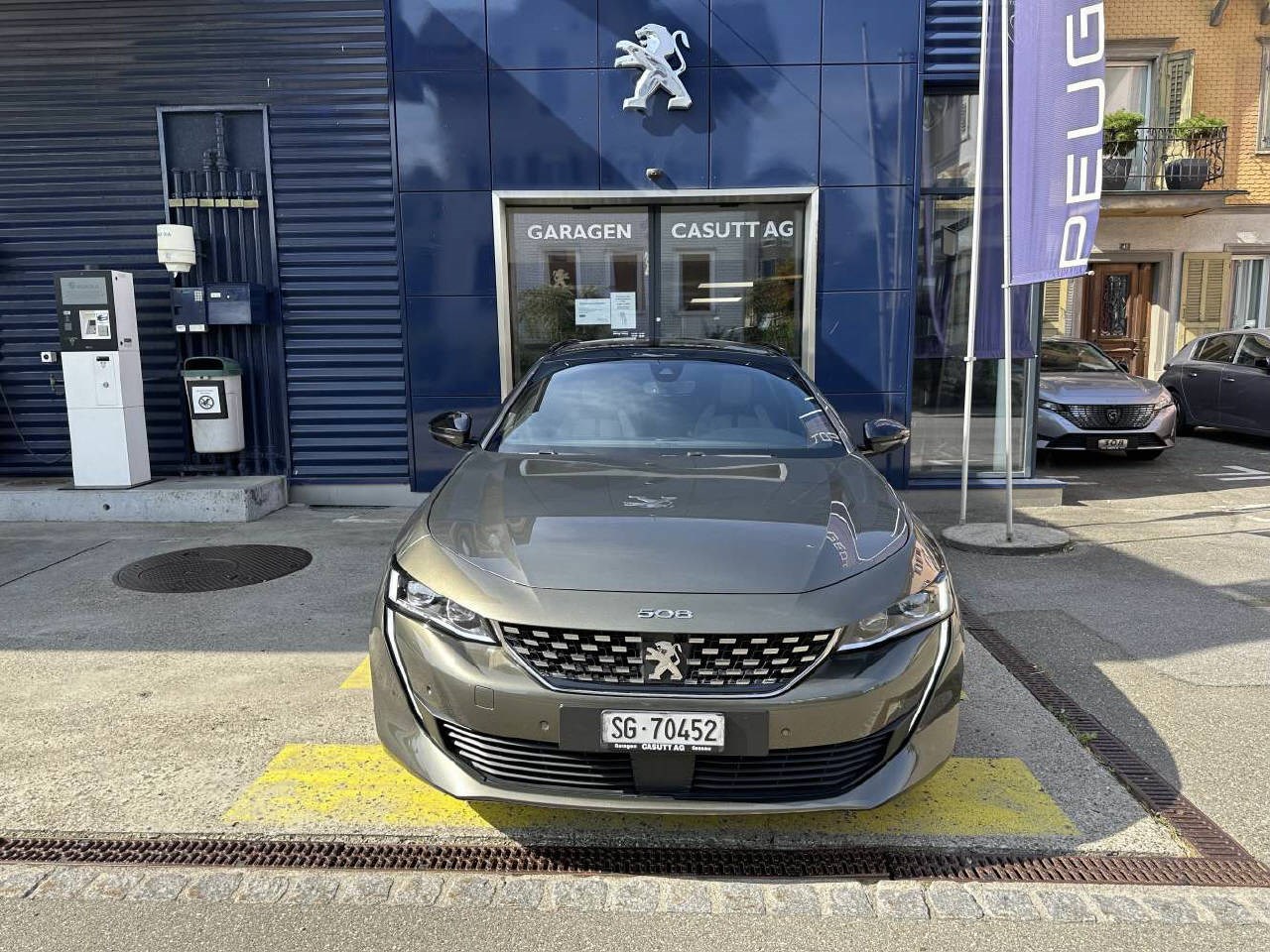 PEUGEOT 508 SW 1.6 Plug-in Hybrid GT-showroom-element-1
