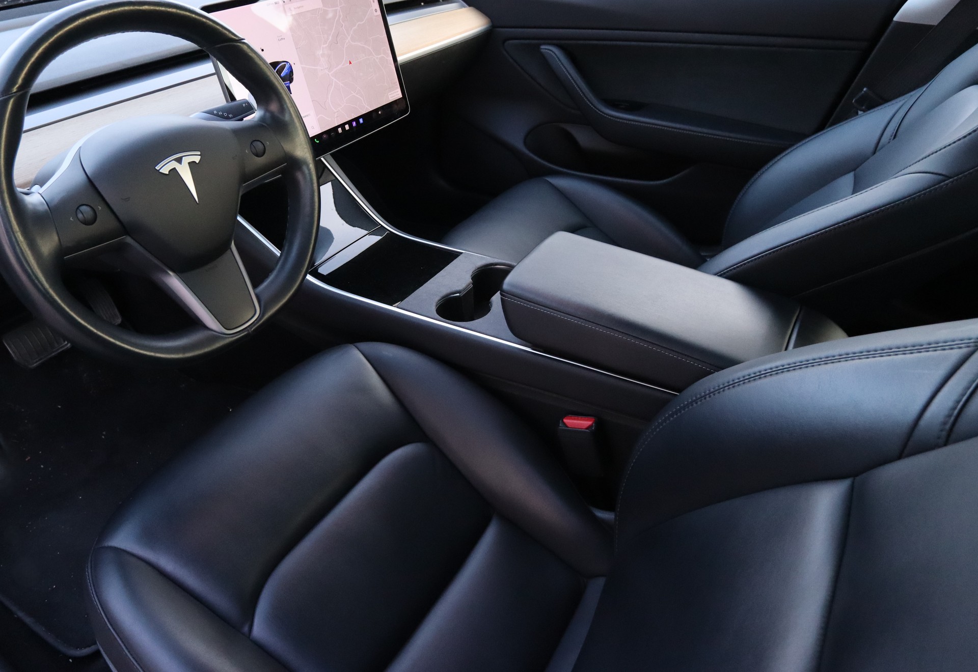 TESLA Model 3 Long Range Dual Motor AWD-image-11