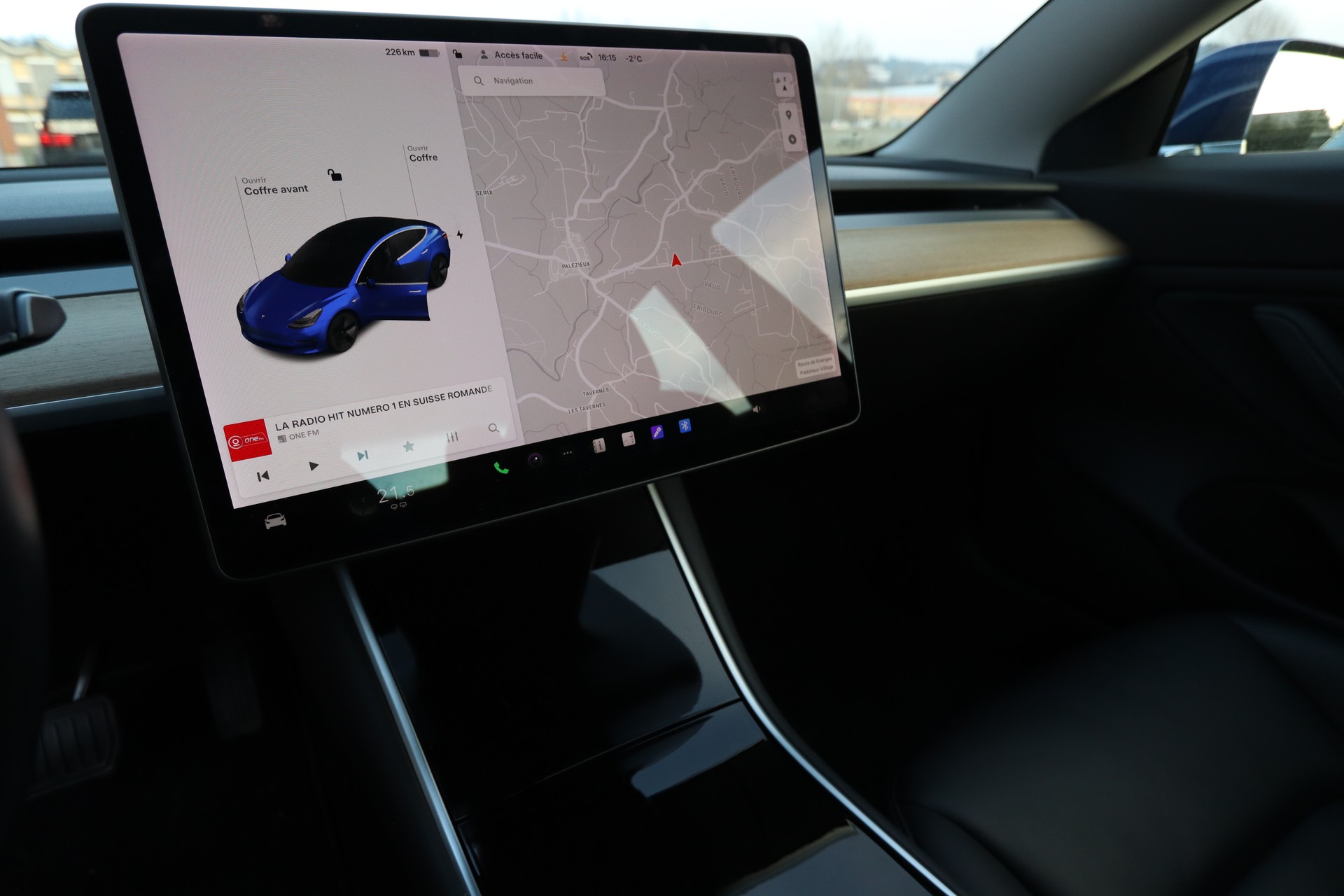 TESLA Model 3 Long Range Dual Motor AWD-image-18