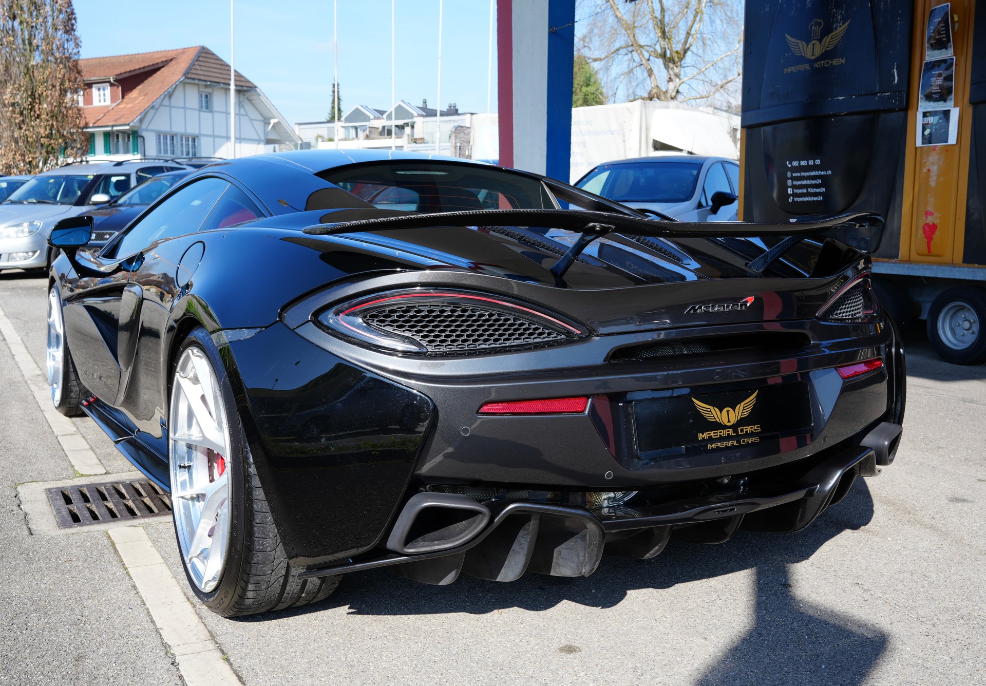 McLAREN 570S Coupé 3.8 V8 SSG-image-3