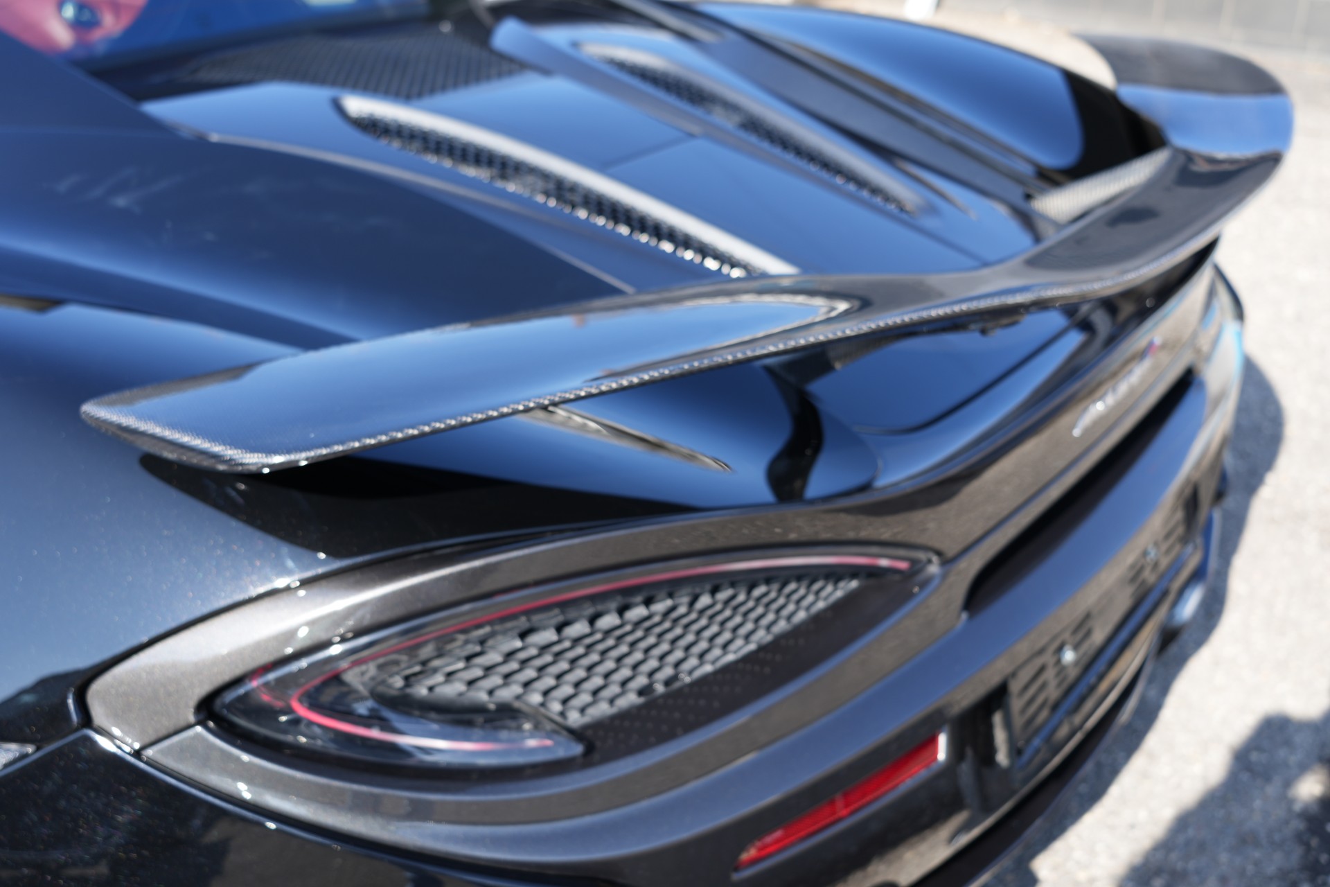 McLAREN 570S Coupé 3.8 V8 SSG-image-9