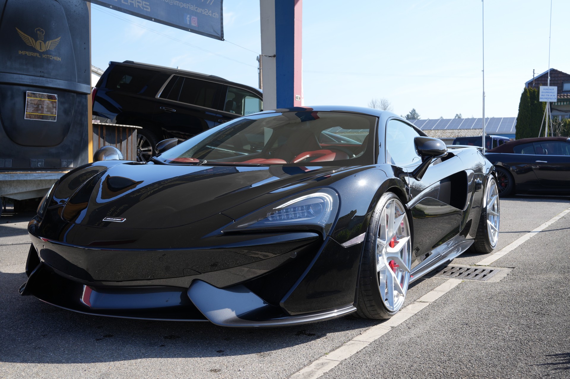 McLAREN 570S Coupé 3.8 V8 SSG-image-1