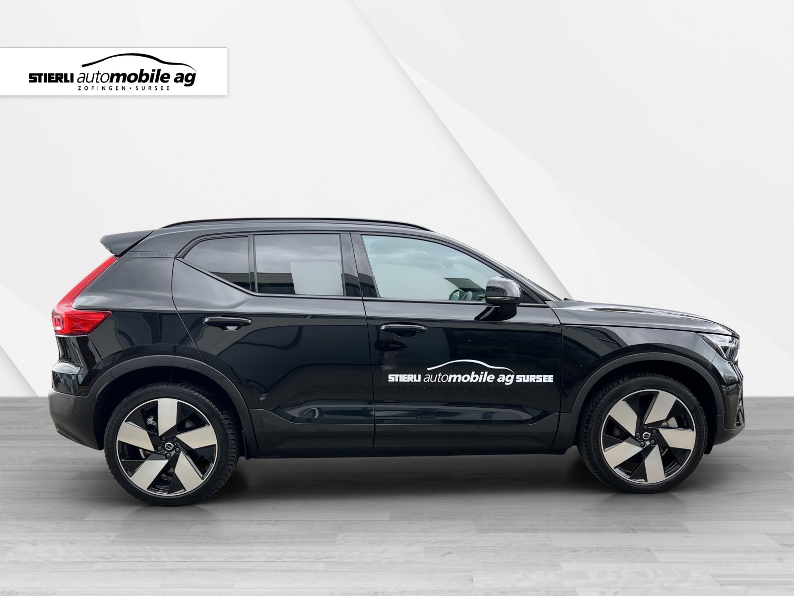 VOLVO XC40 E80 Twin Plus AWD-showroom-element-3