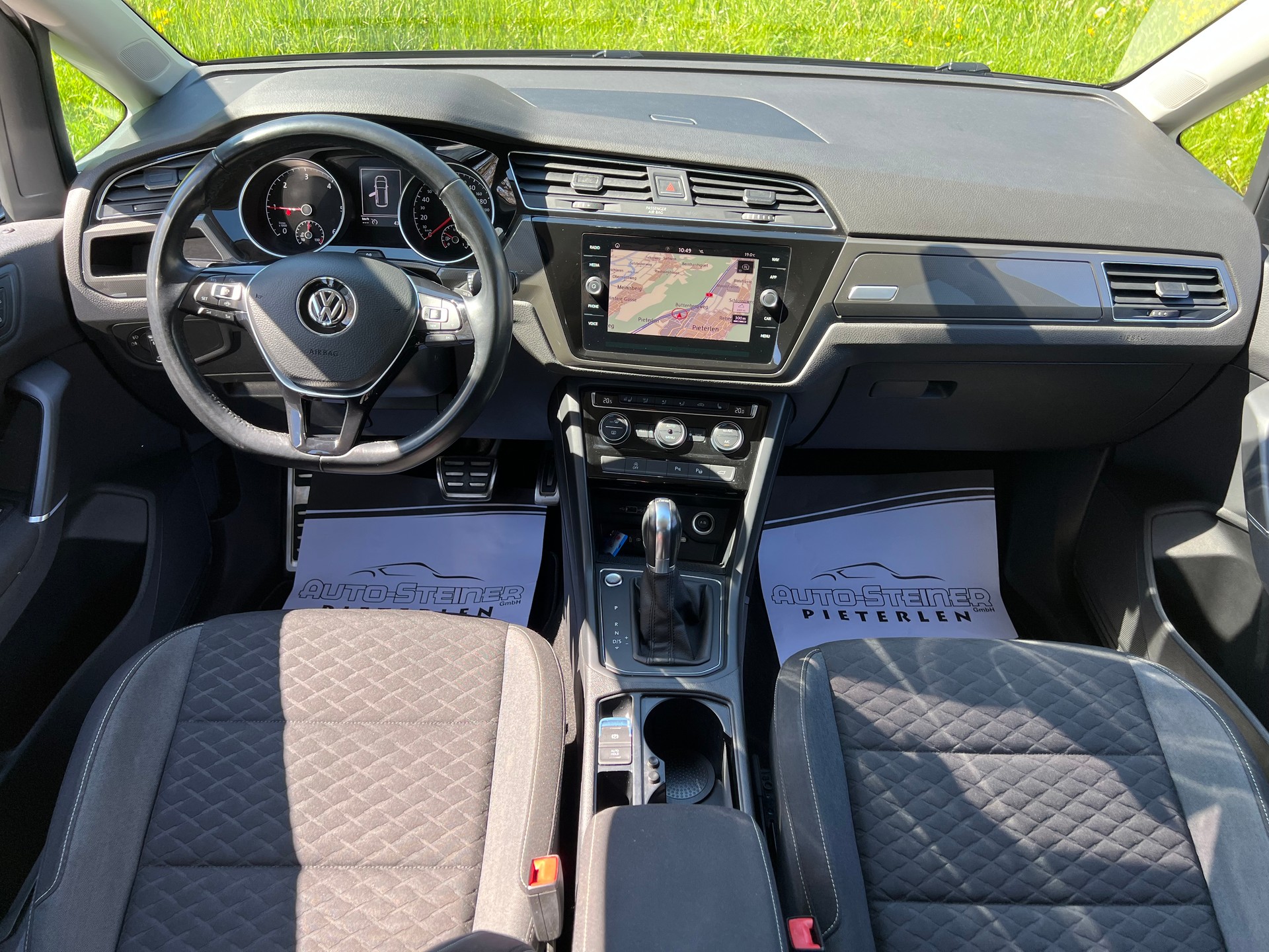 VW TOURAN DSG AUTOMAT 7 PLÄTZER 1.6 TDI. CH WAGEN. FRISCH AB MFK. AB SERVICE. SAUBER + GEPFLEGT.-showroom-element-3