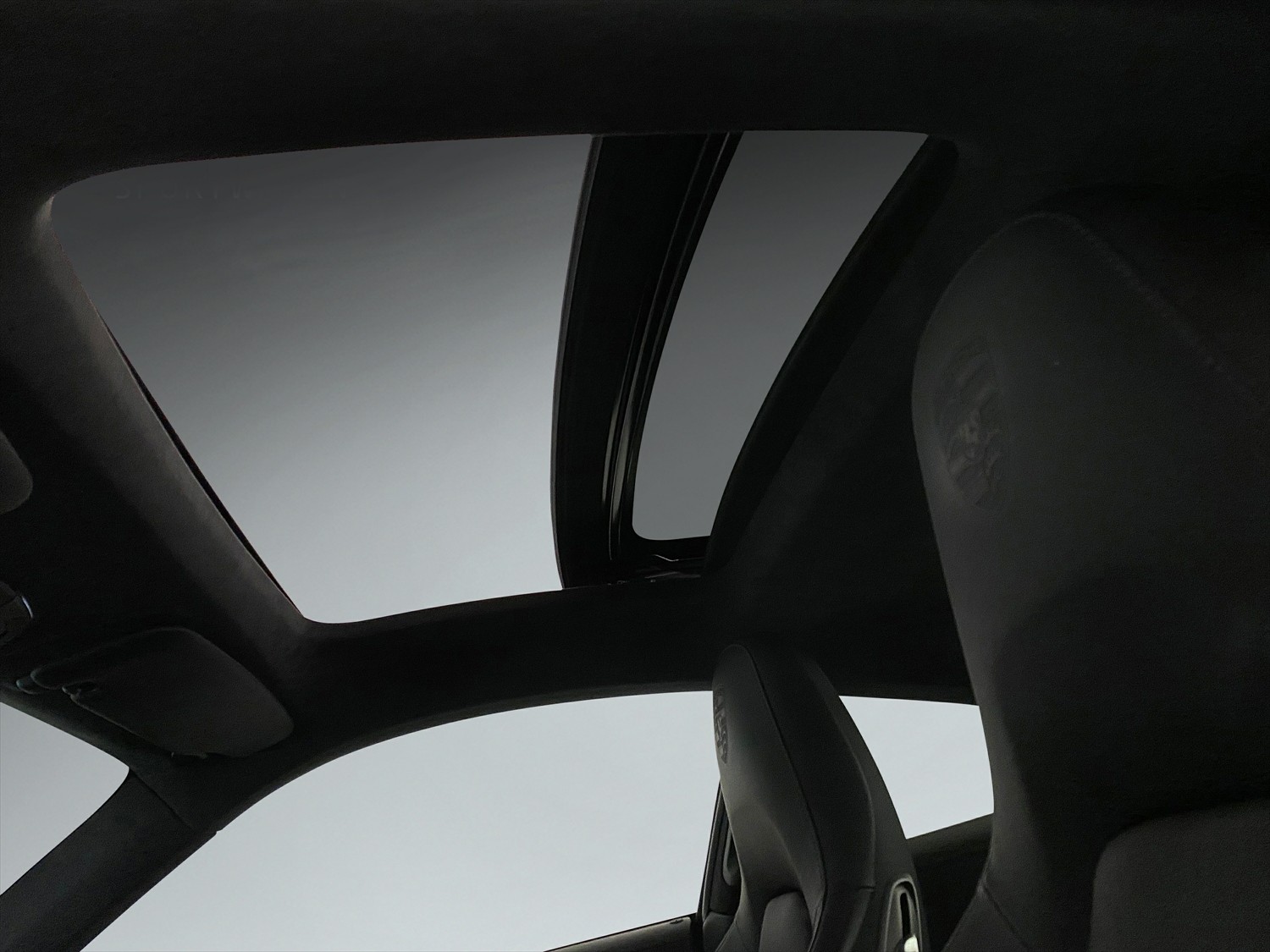 PORSCHE 911 Turbo S-showroom-element-3