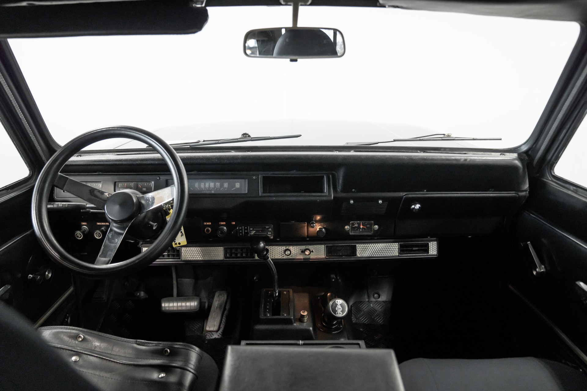 INTERNATIONAL Scout II 4x4-image-19