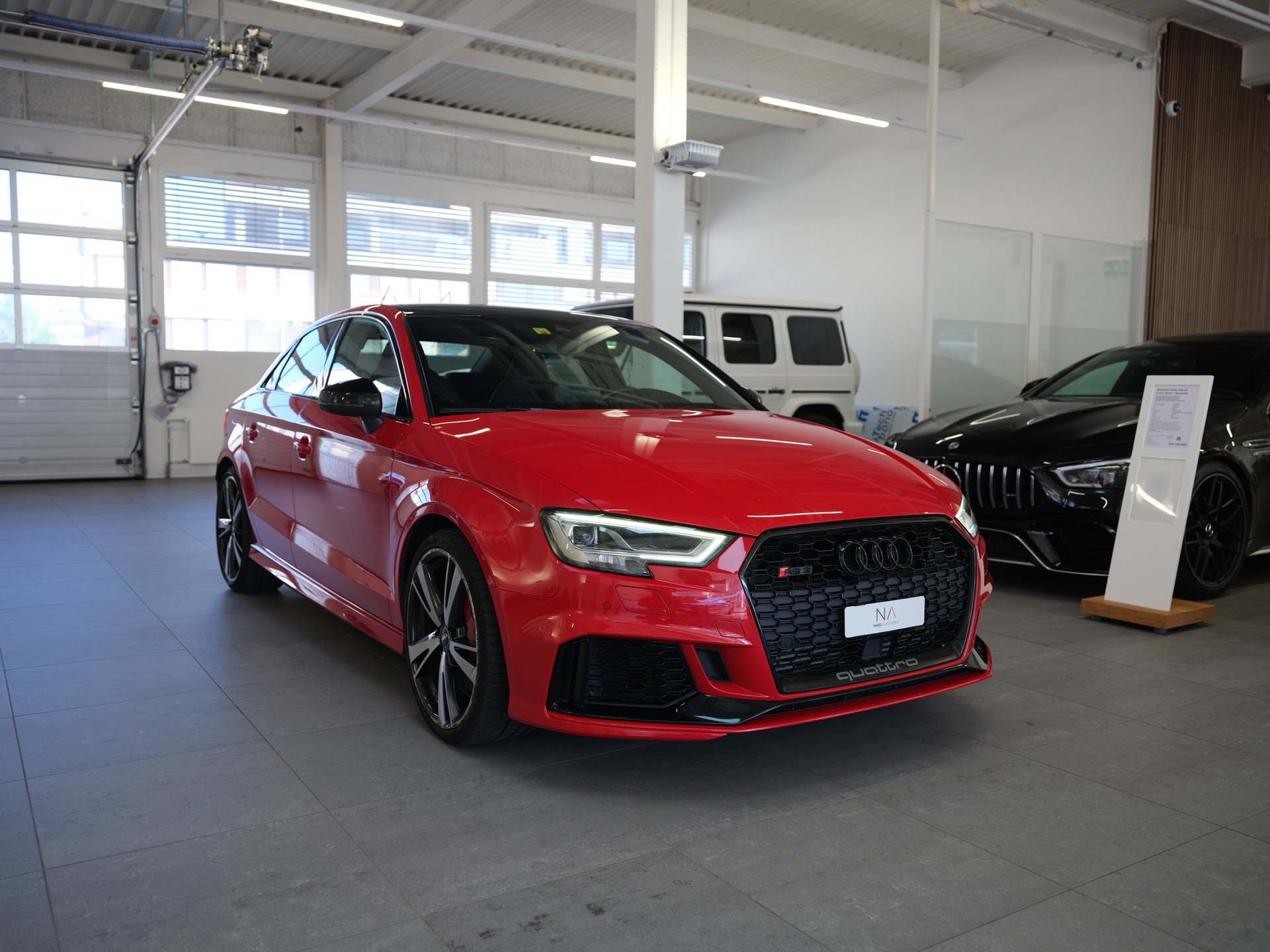 AUDI RS3 Limousine 2.5 TSI quattro S-tronic-image-1