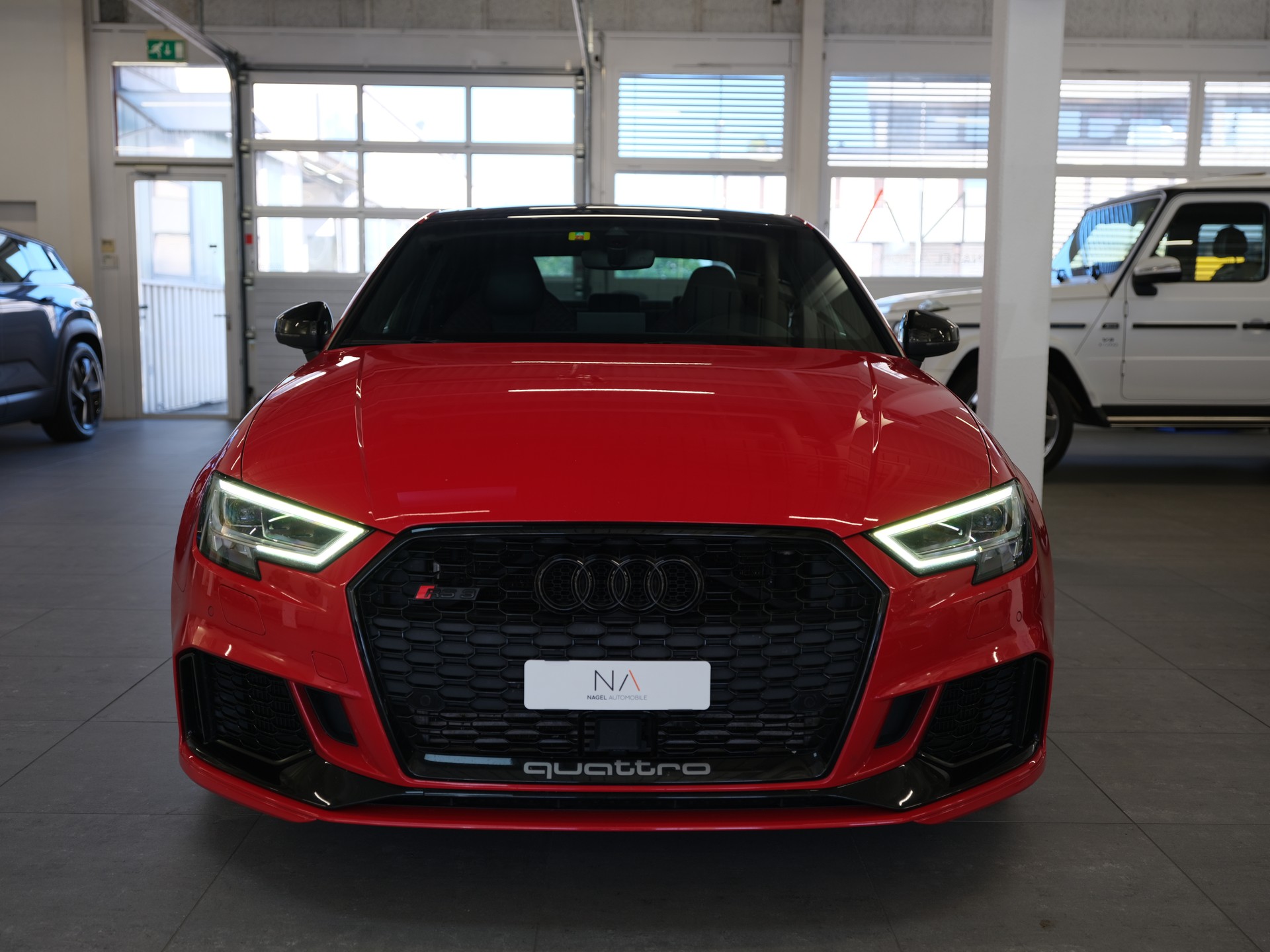 AUDI RS3 Limousine 2.5 TSI quattro S-tronic-image-2