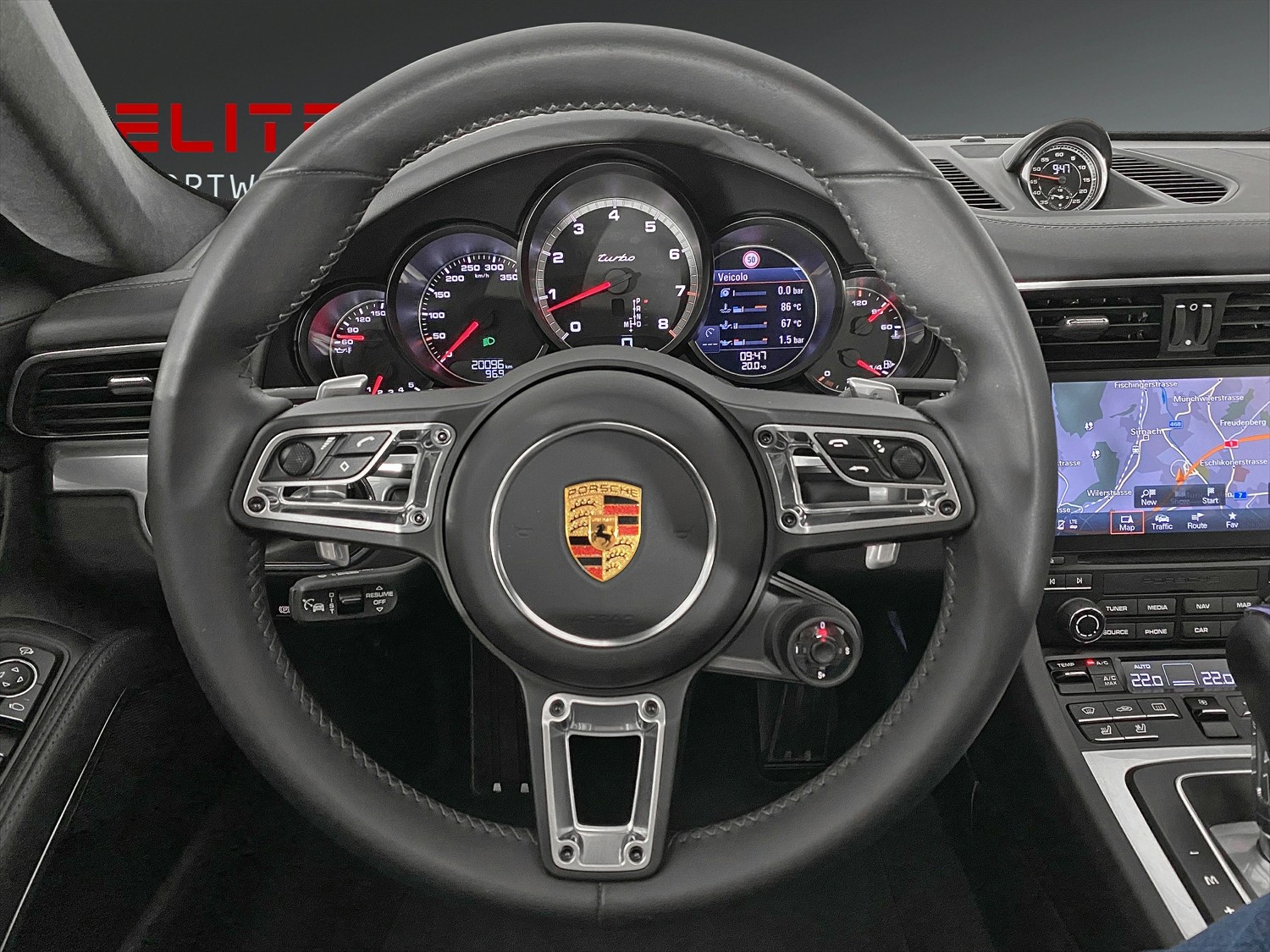 PORSCHE 911 Turbo-showroom-element-3