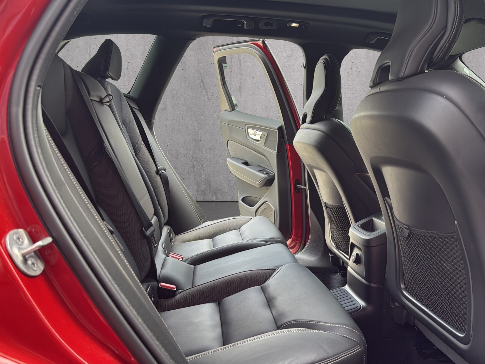 Image VOLVO XC60 XC60 2.0 T8 TE Ultimate Dark eAWD