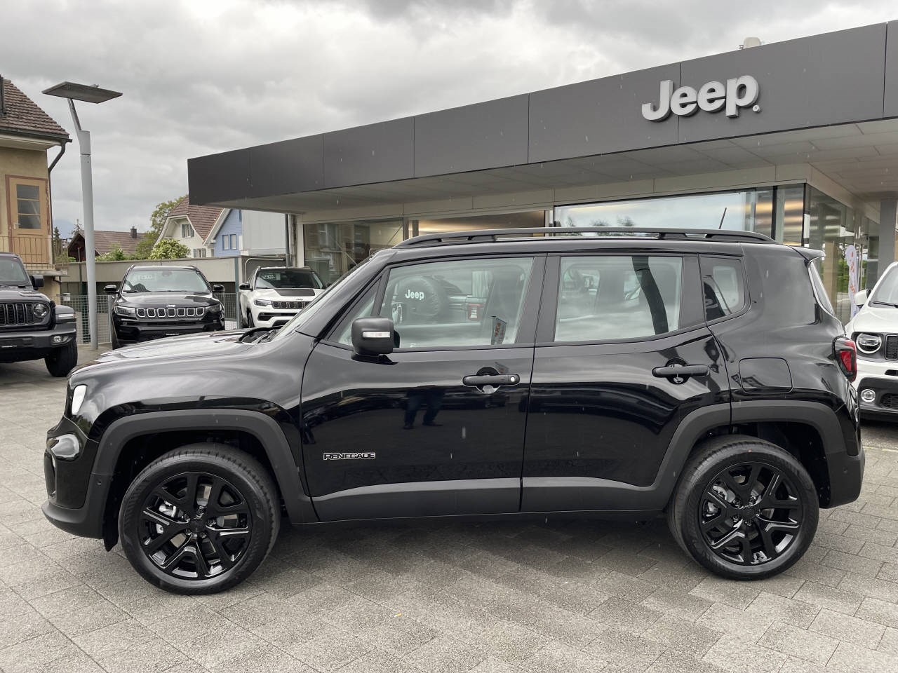 JEEP Renegade 1.3 Summit 4xe-image-1