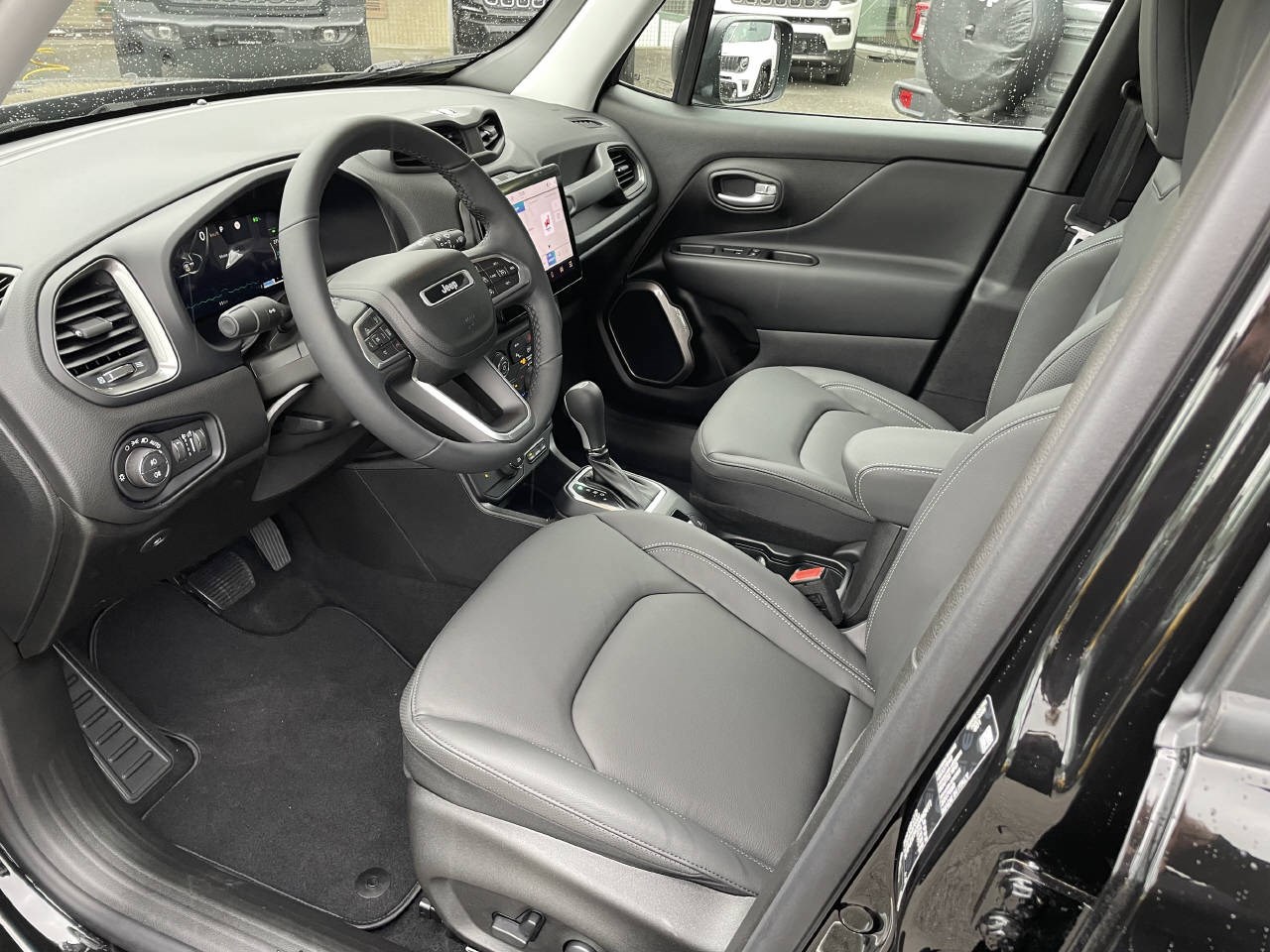 JEEP Renegade 1.3 Summit 4xe-image-8