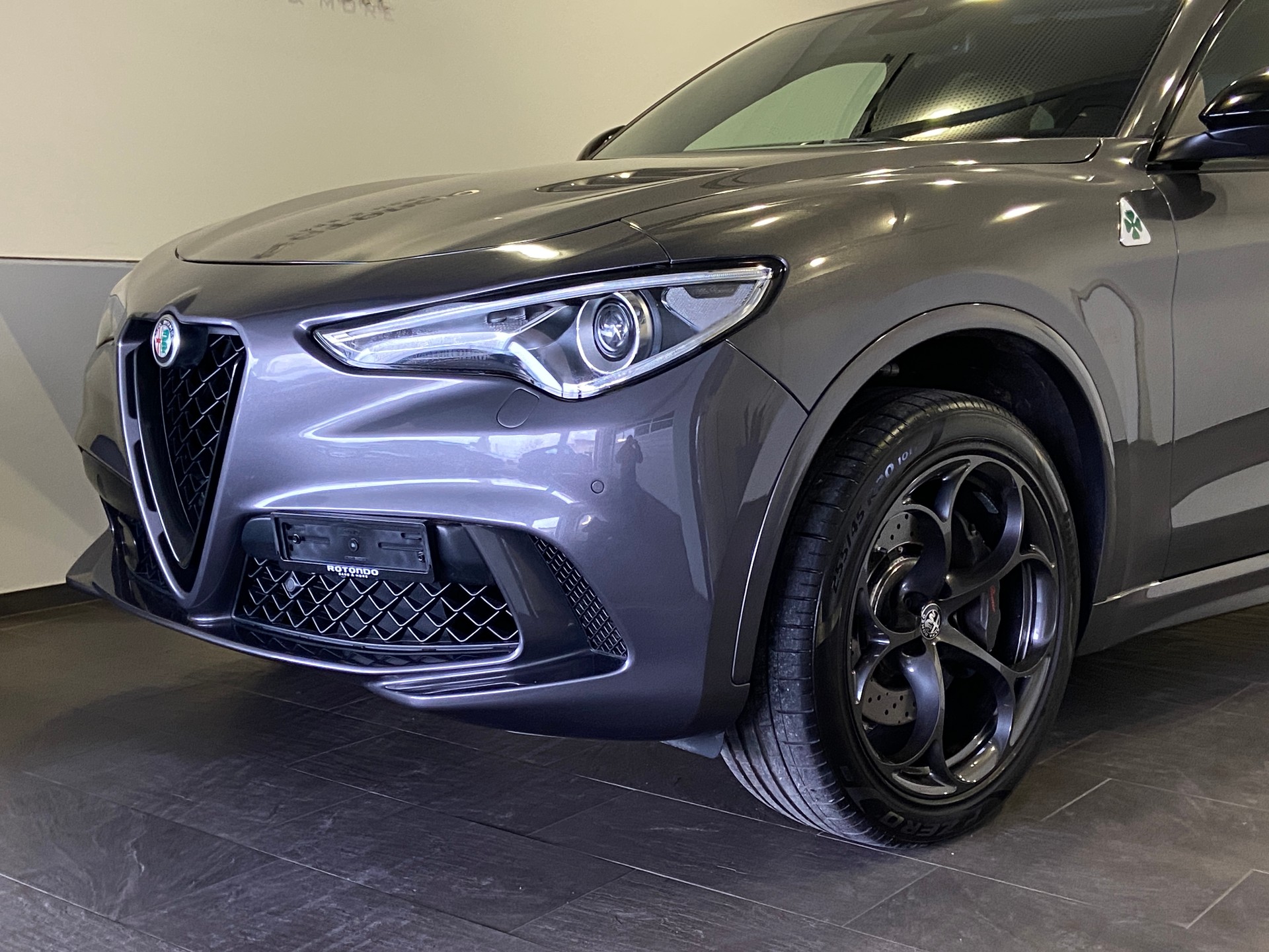 ALFA ROMEO Stelvio 2.9 V6 Quadrifoglio Q4-showroom-element-2