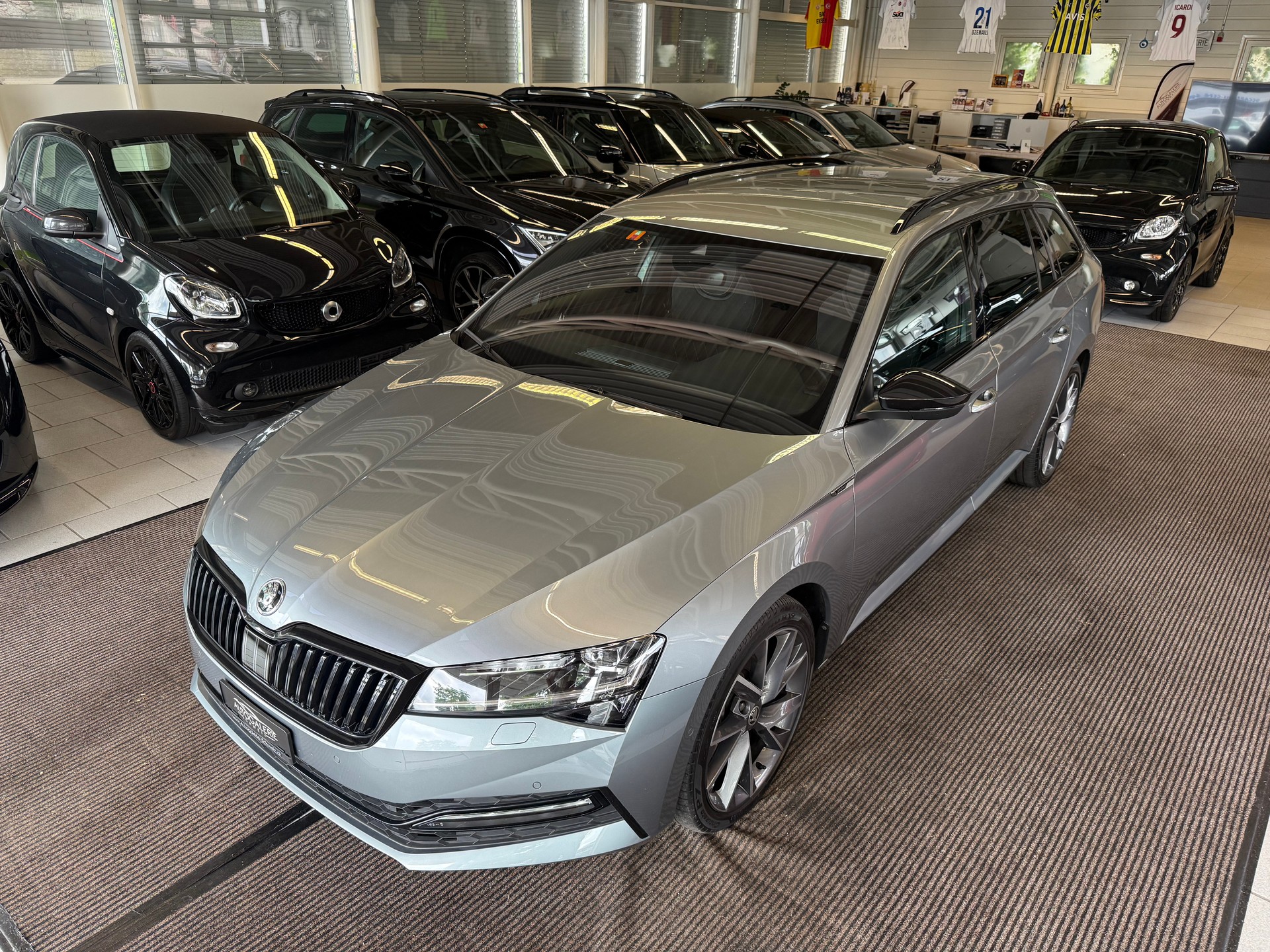 SKODA Superb Combi 2.0 TSI SportLine 4x4 DSG | CH Fahrzeug | DCC Fahrwerk | Anhängerkupplung |-image-30