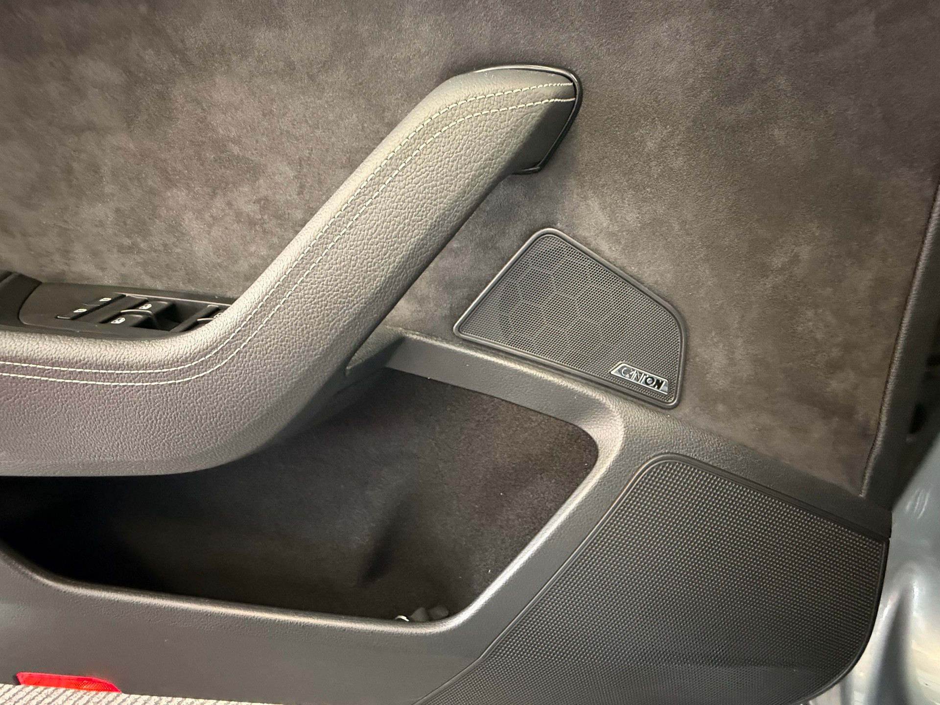 SKODA Superb Combi 2.0 TSI SportLine 4x4 DSG | CH Fahrzeug | DCC Fahrwerk | Anhängerkupplung |-image-13