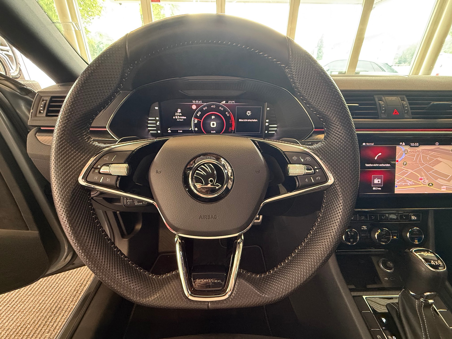 SKODA Superb Combi 2.0 TSI SportLine 4x4 DSG | CH Fahrzeug | DCC Fahrwerk | Anhängerkupplung |-image-10