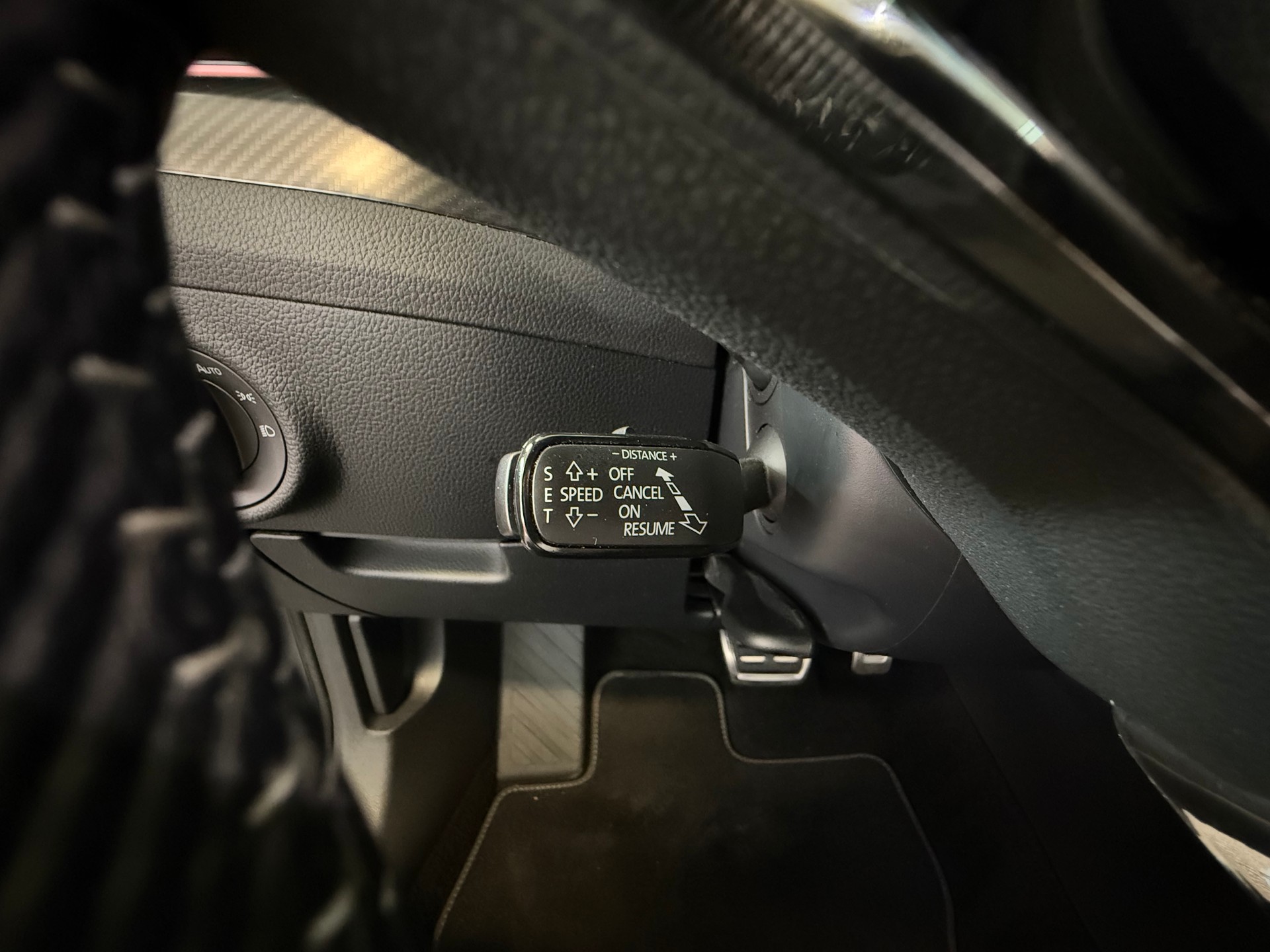 SKODA Superb Combi 2.0 TSI SportLine 4x4 DSG | CH Fahrzeug | DCC Fahrwerk | Anhängerkupplung |-image-12