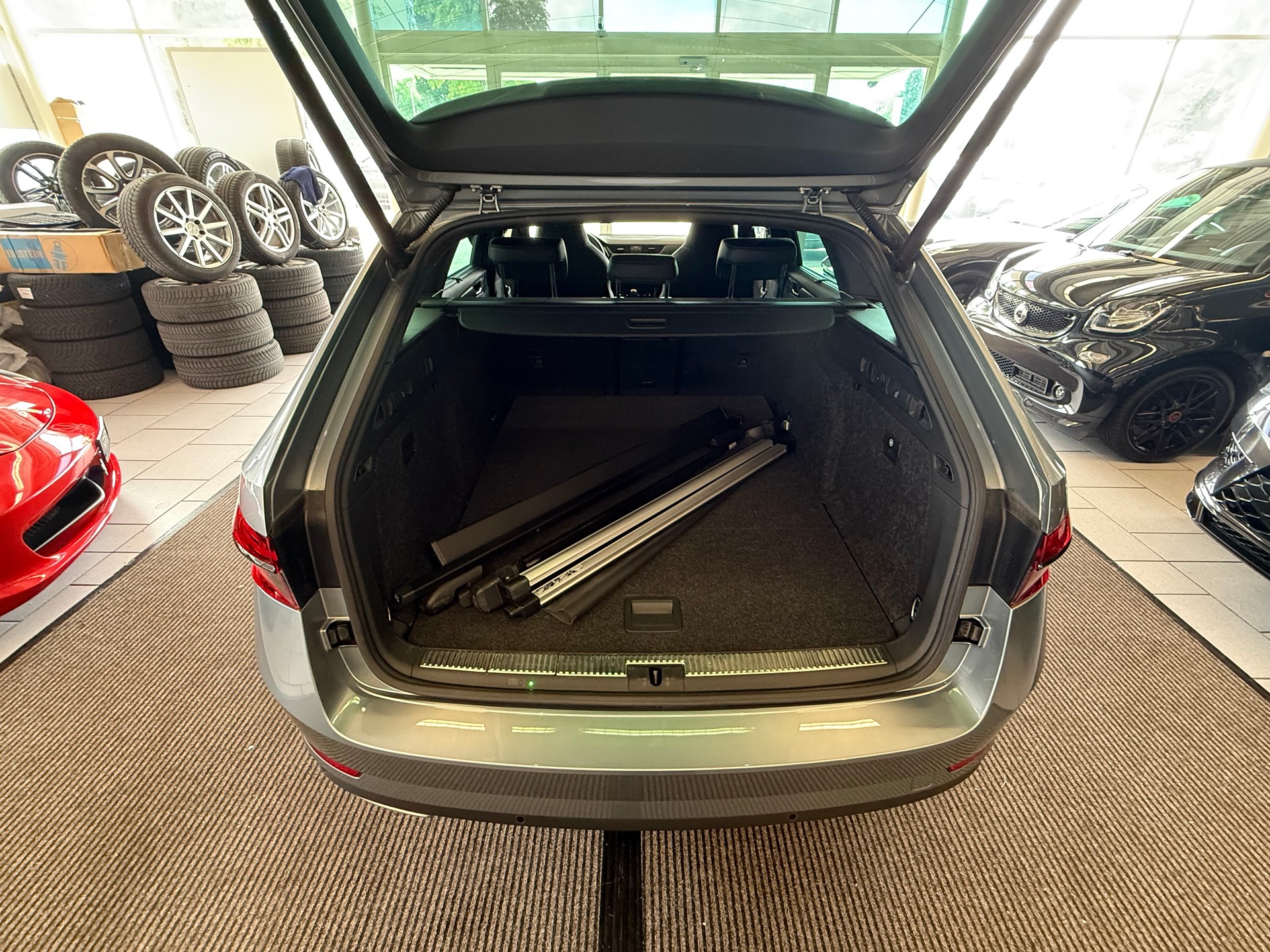 SKODA Superb Combi 2.0 TSI SportLine 4x4 DSG | CH Fahrzeug | DCC Fahrwerk | Anhängerkupplung |-image-18