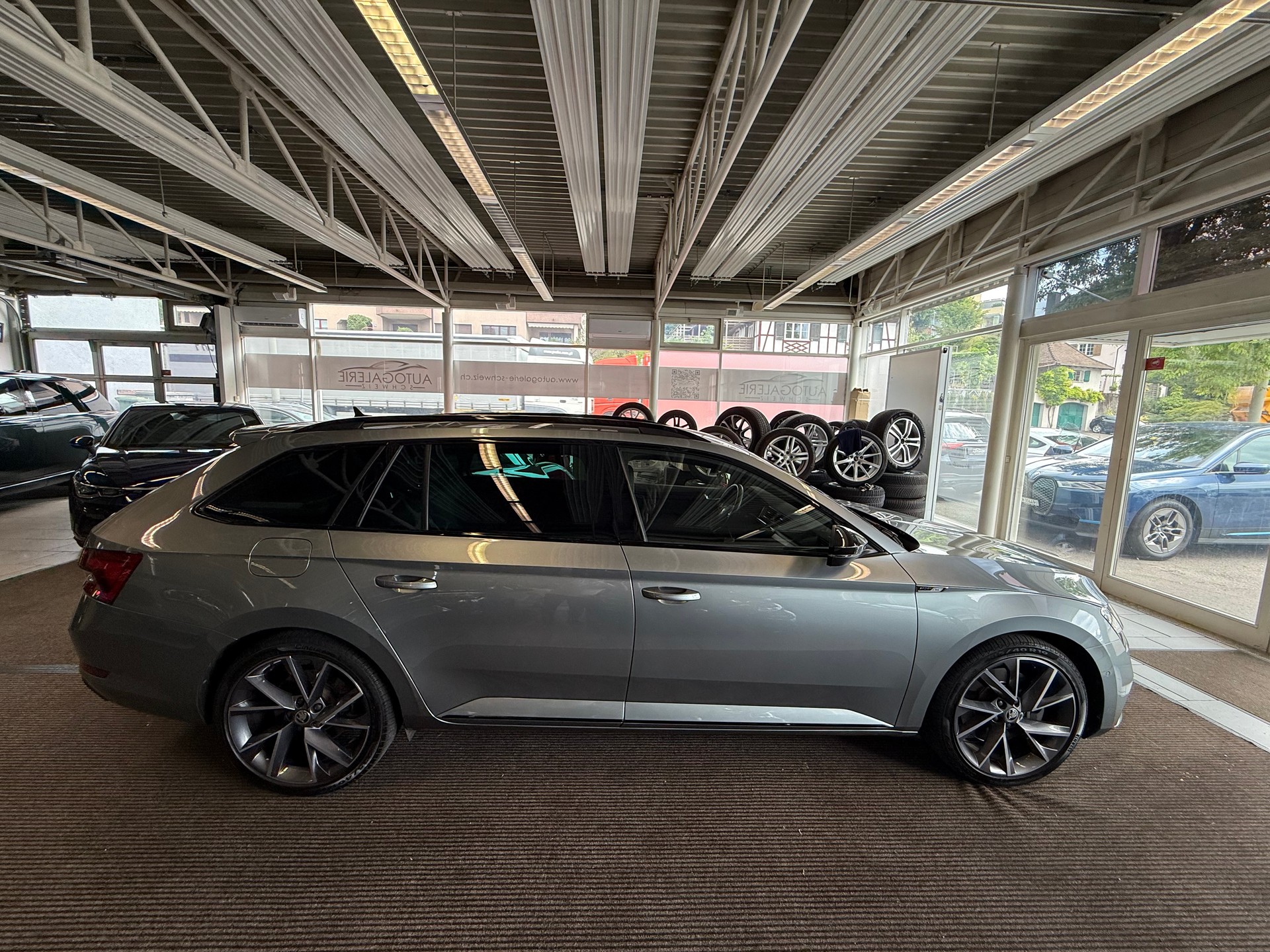 SKODA Superb Combi 2.0 TSI SportLine 4x4 DSG | CH Fahrzeug | DCC Fahrwerk | Anhängerkupplung |-image-22