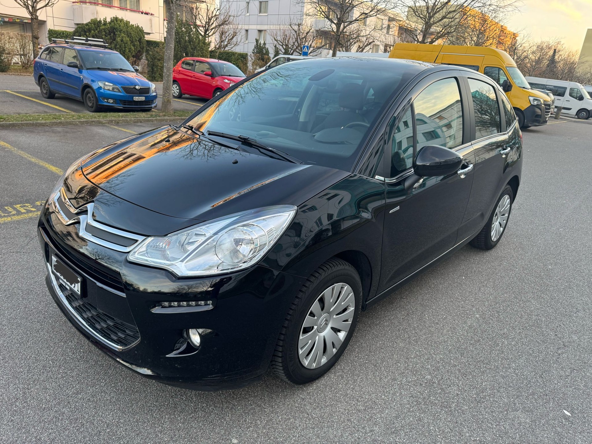 CITROEN C3 1.2i PureTech Exclusive-image-2