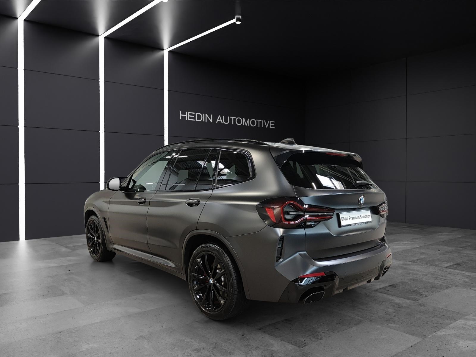 BMW X3 M40i-showroom-element-2