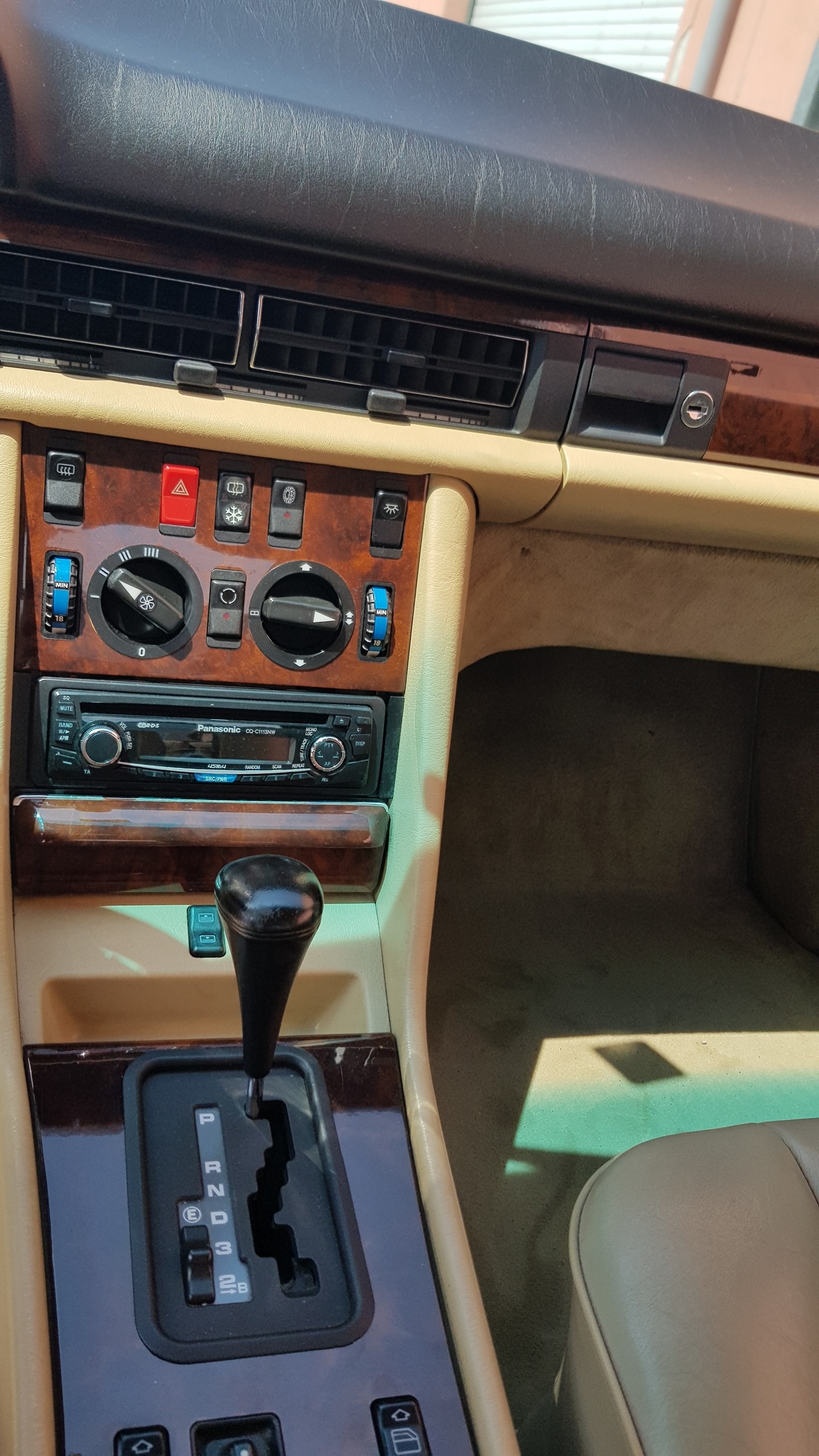 MERCEDES-BENZ 500 SEC Automatic-image-5