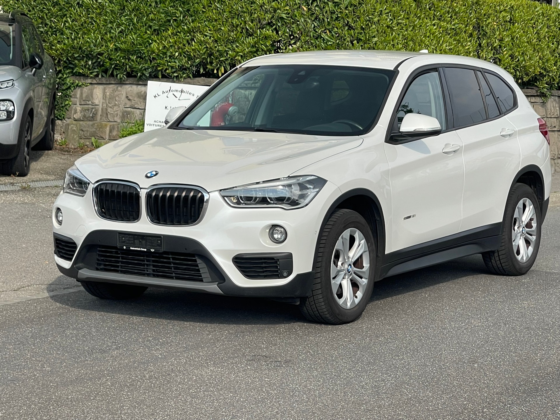BMW X1 sDrive 18i Steptronic-showroom-element-1