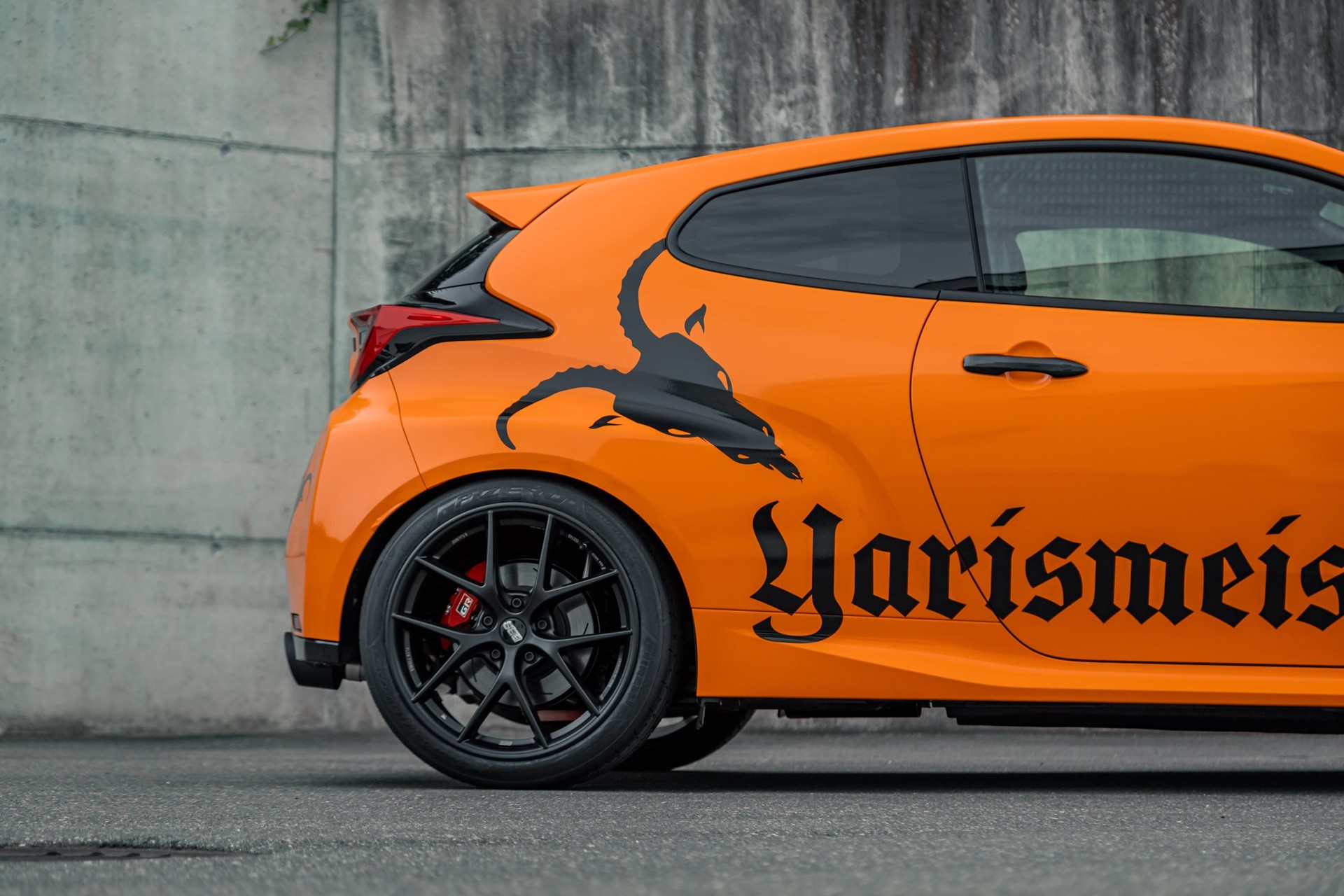 TOYOTA Yaris 1.6 GR Sport by cartech-showroom-element-3
