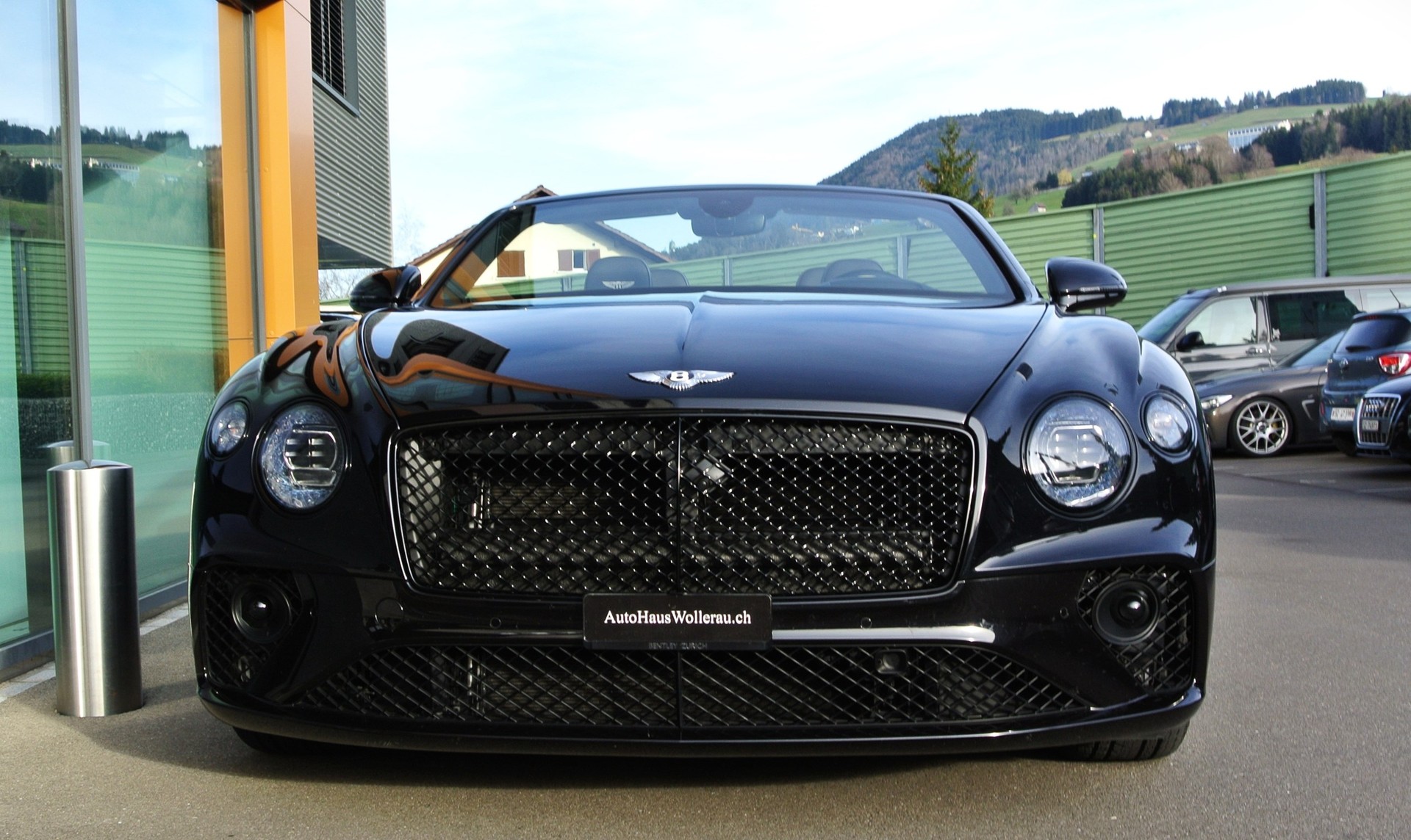 BENTLEY Continental GTC 4.0 V8 S-showroom-element-1