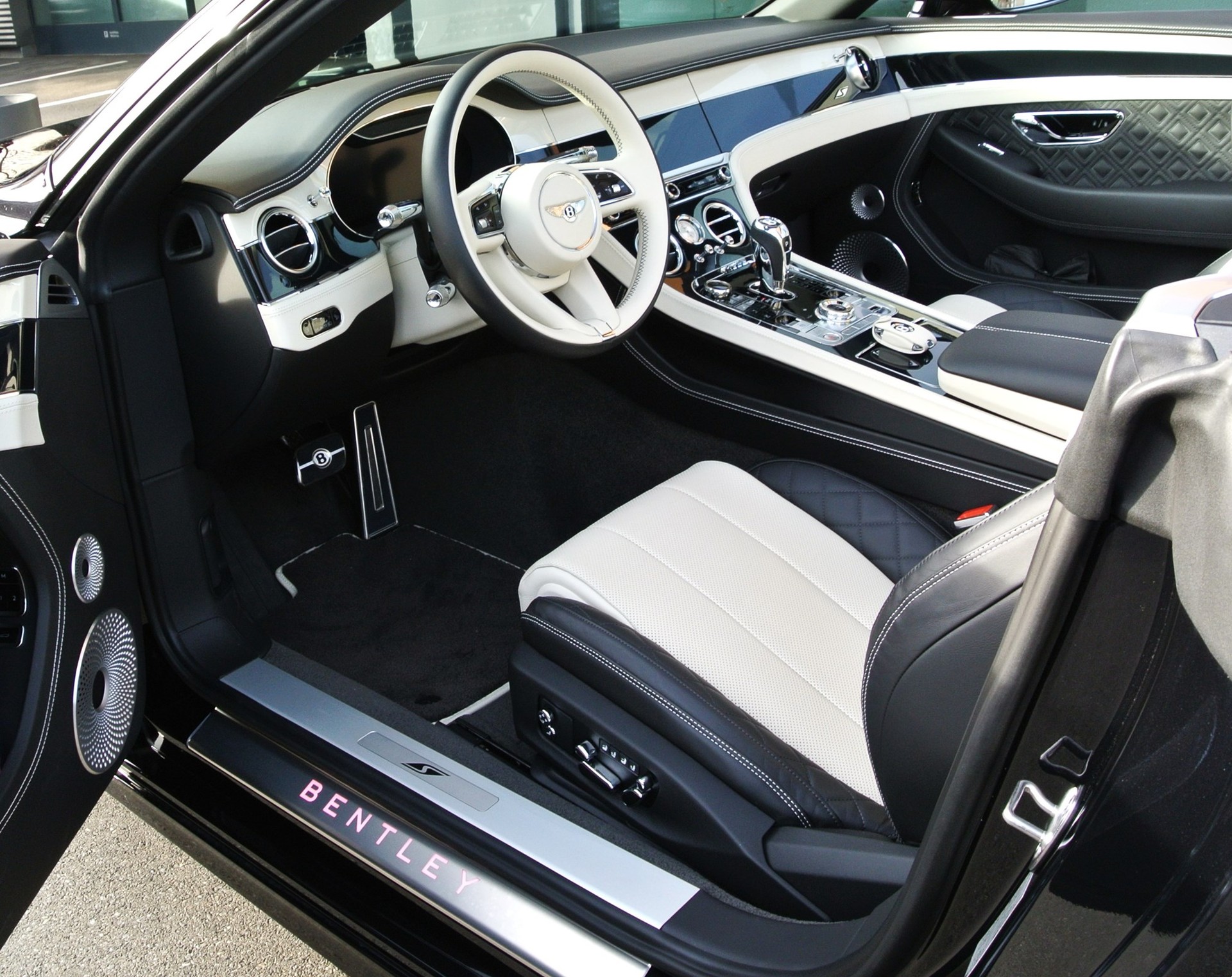 BENTLEY Continental GTC 4.0 V8 S