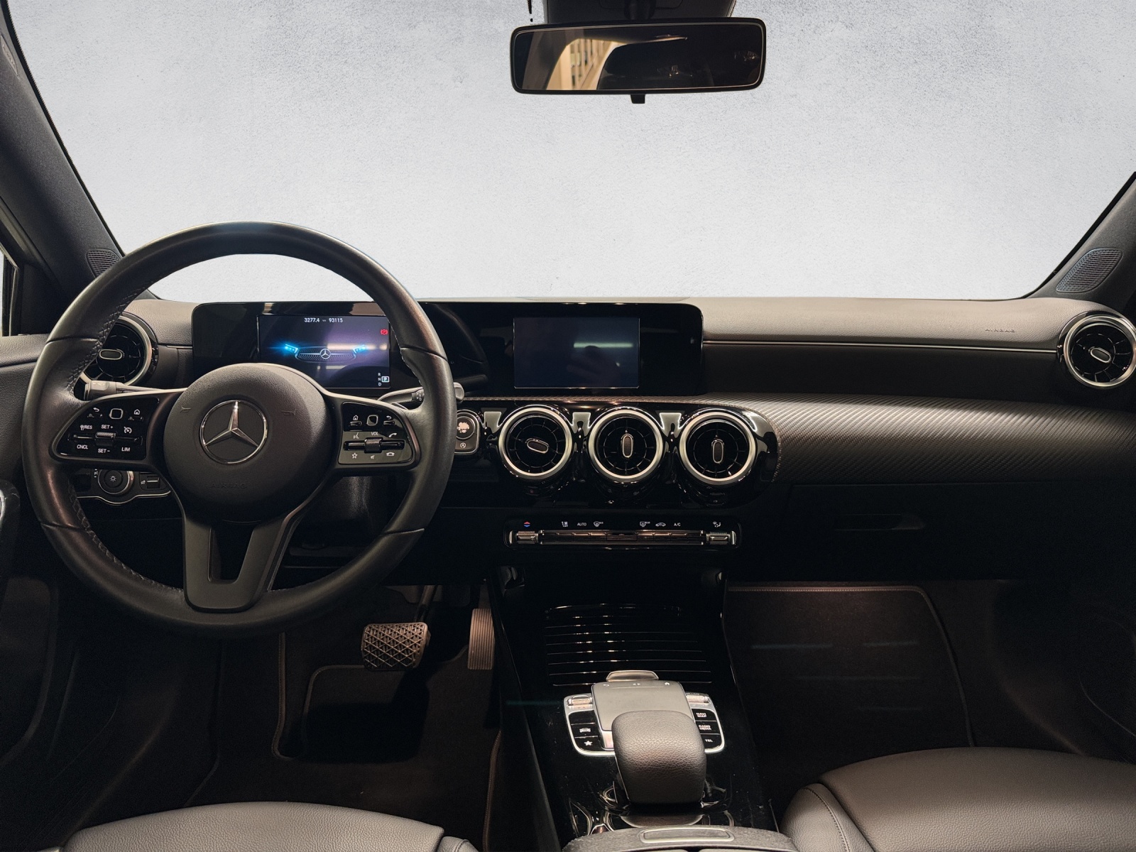 MERCEDES-BENZ A 180 d Progressive-image-6
