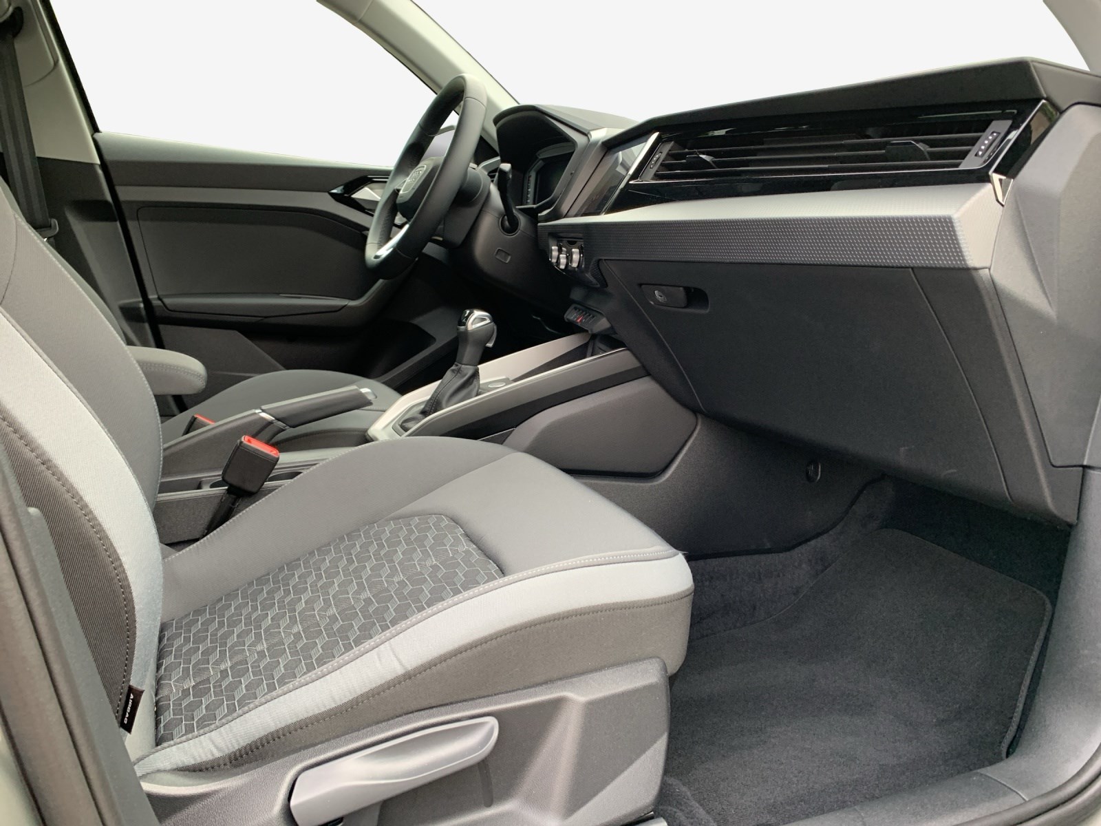 AUDI A1 allstreet 30 TFSI S-tronic-image-14