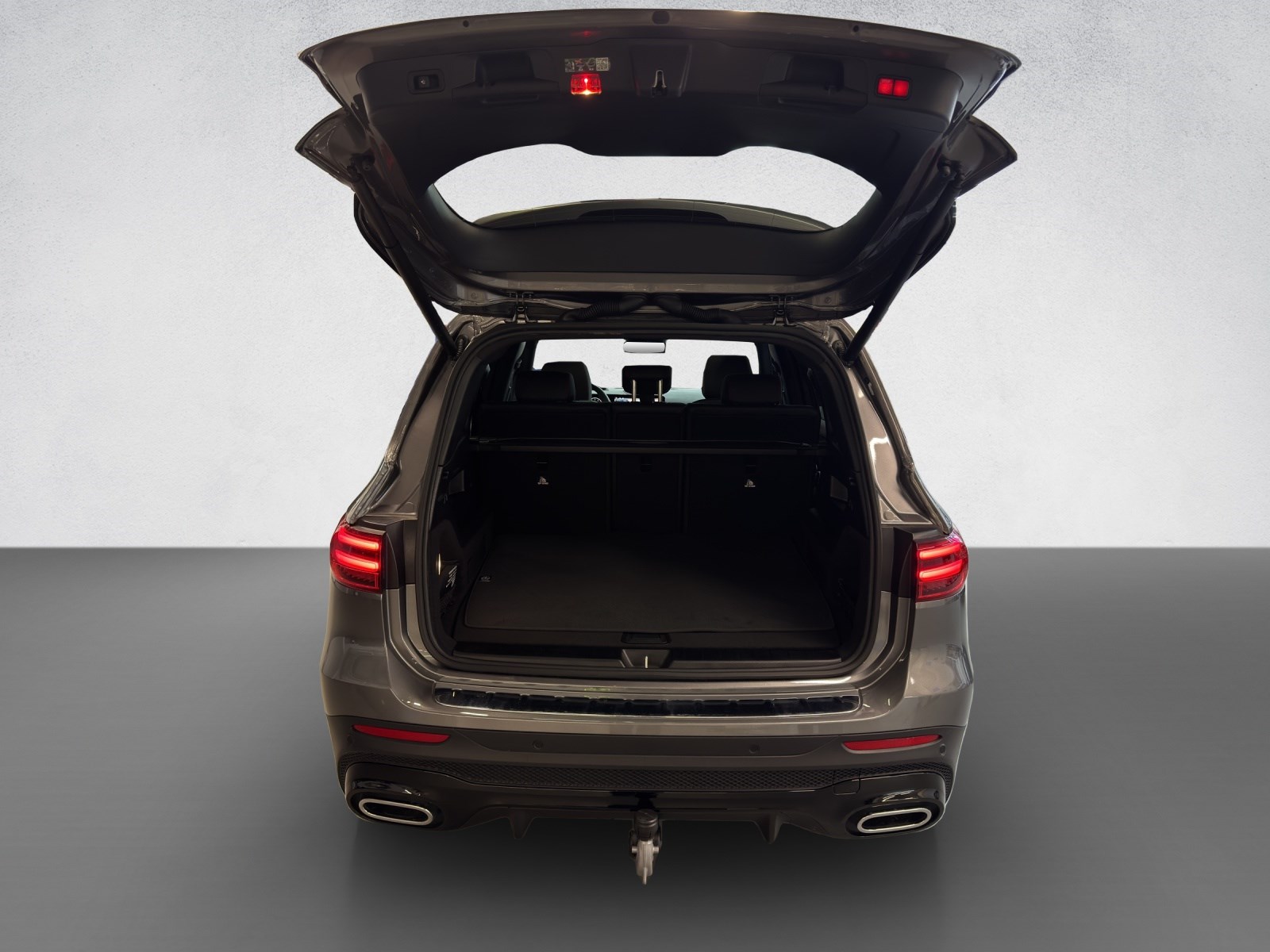 MERCEDES-BENZ GLB 200 AMG Line-image-7
