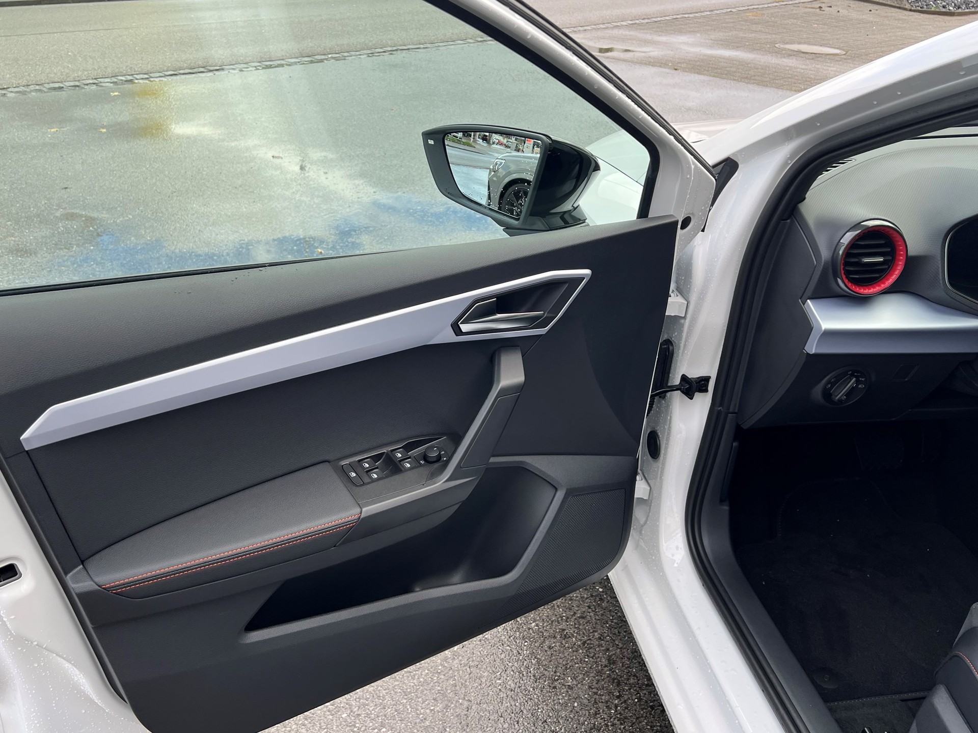 SEAT Ibiza 1.5 EcoTSI Hola FR DSG-image-2